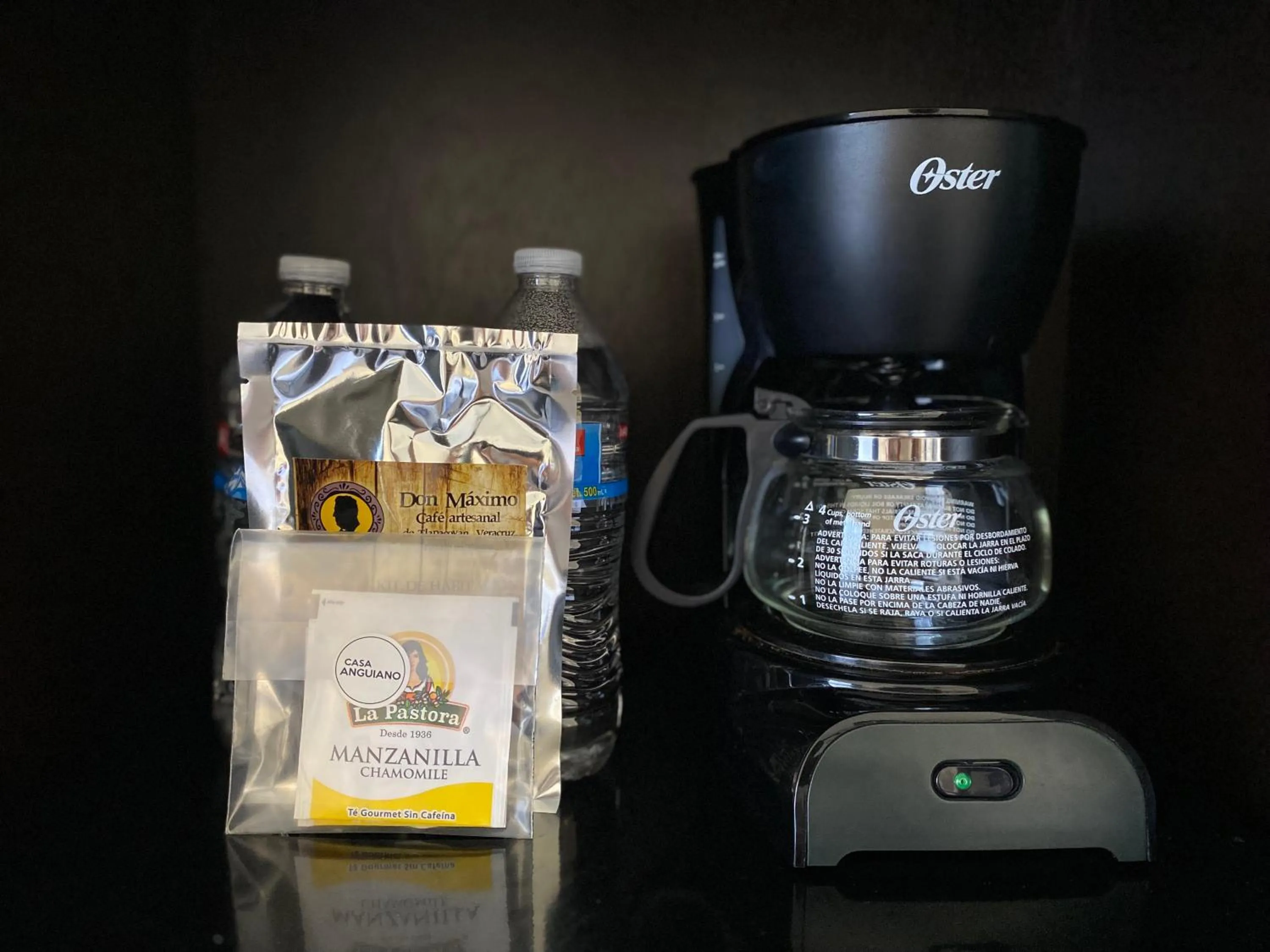 Coffee/tea facilities in Casa Anguiano Valle de Guadalupe