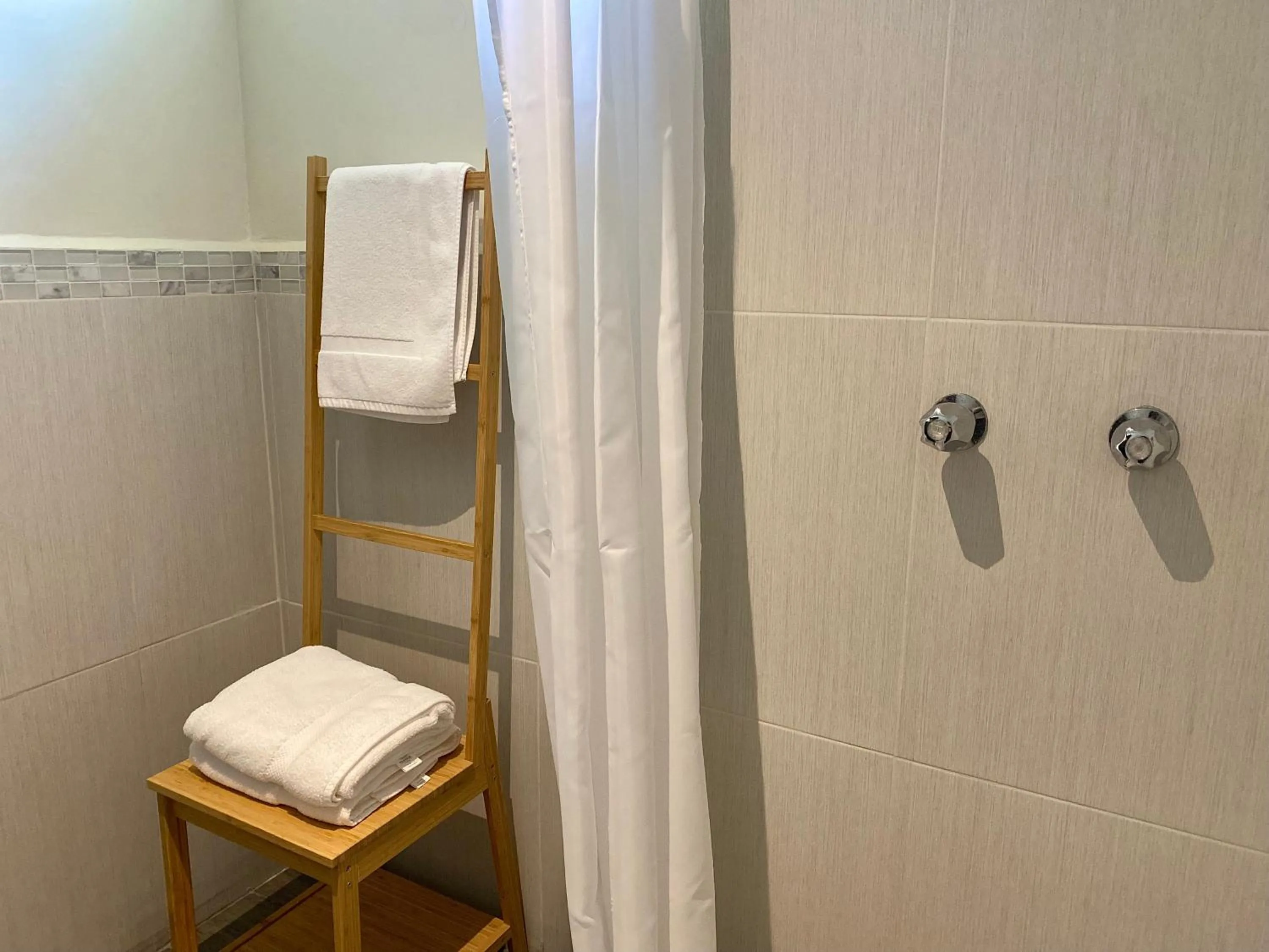 Shower in Casa Anguiano Valle de Guadalupe