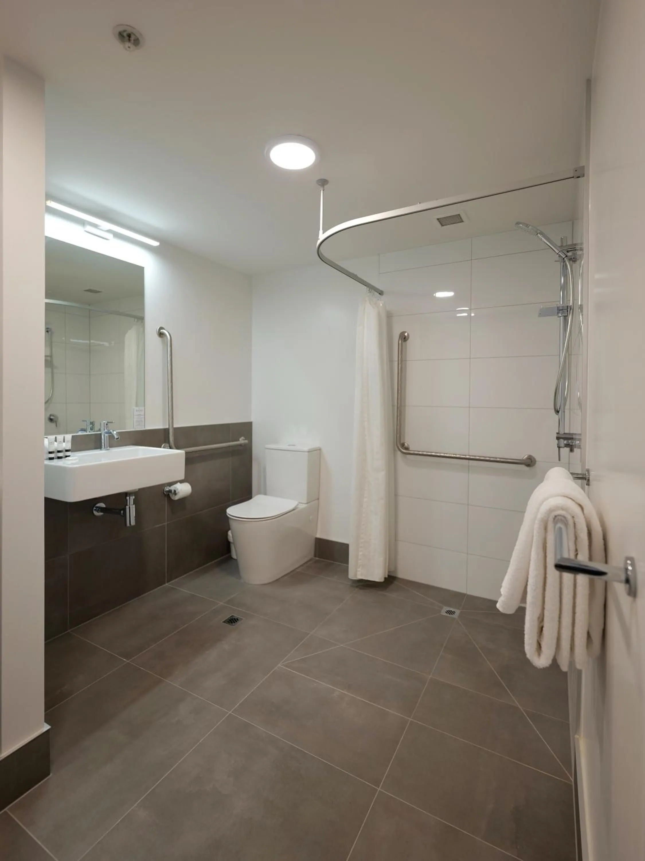 Facility for disabled guests in Quest Parnell Serviced Apartments