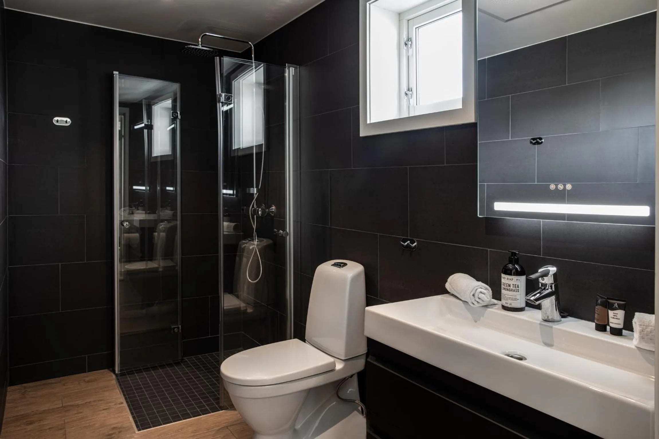 Bathroom in Solsiden Brygge Rorbuer