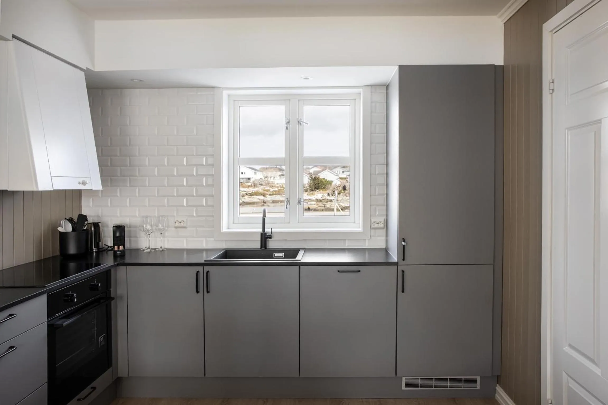 Kitchen or kitchenette in Solsiden Brygge Rorbuer