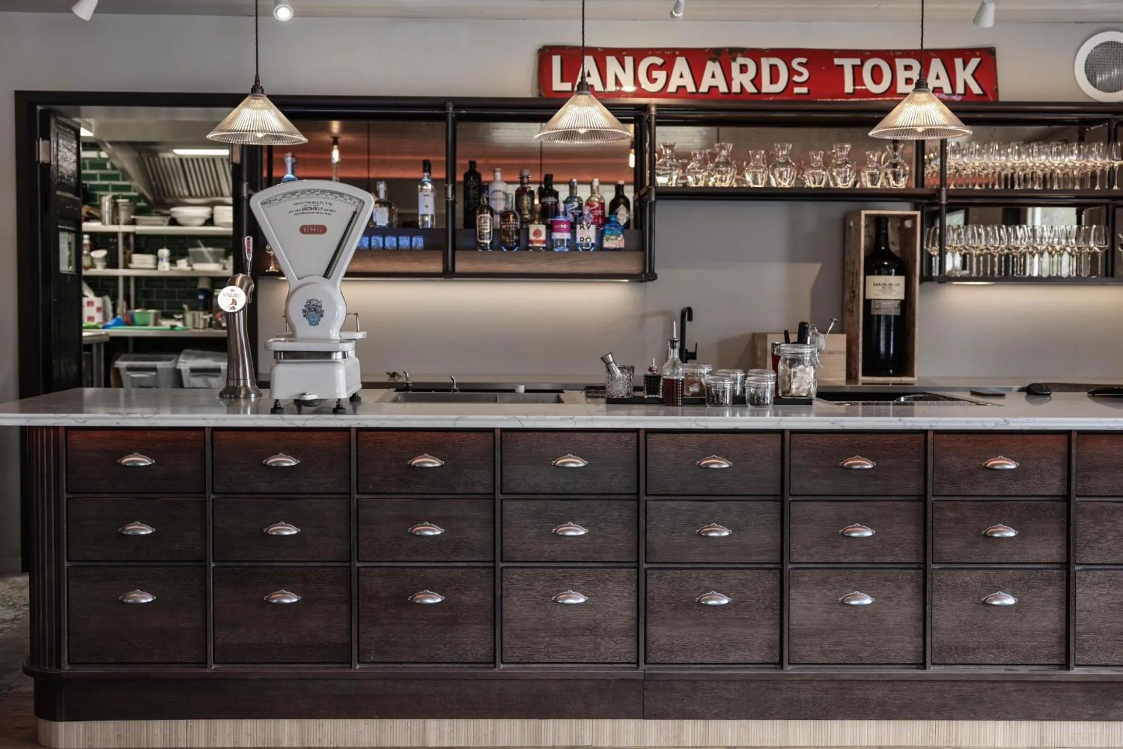 Food and drinks in Solsiden Brygge Rorbuer