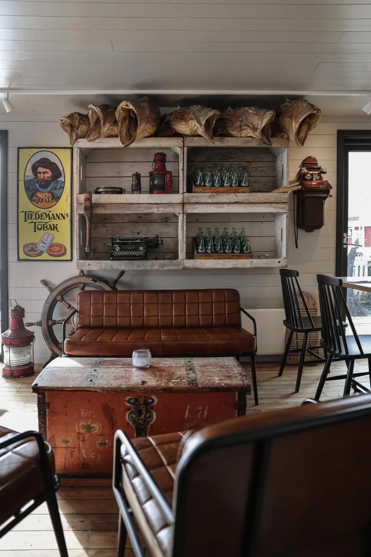 Seating area in Solsiden Brygge Rorbuer