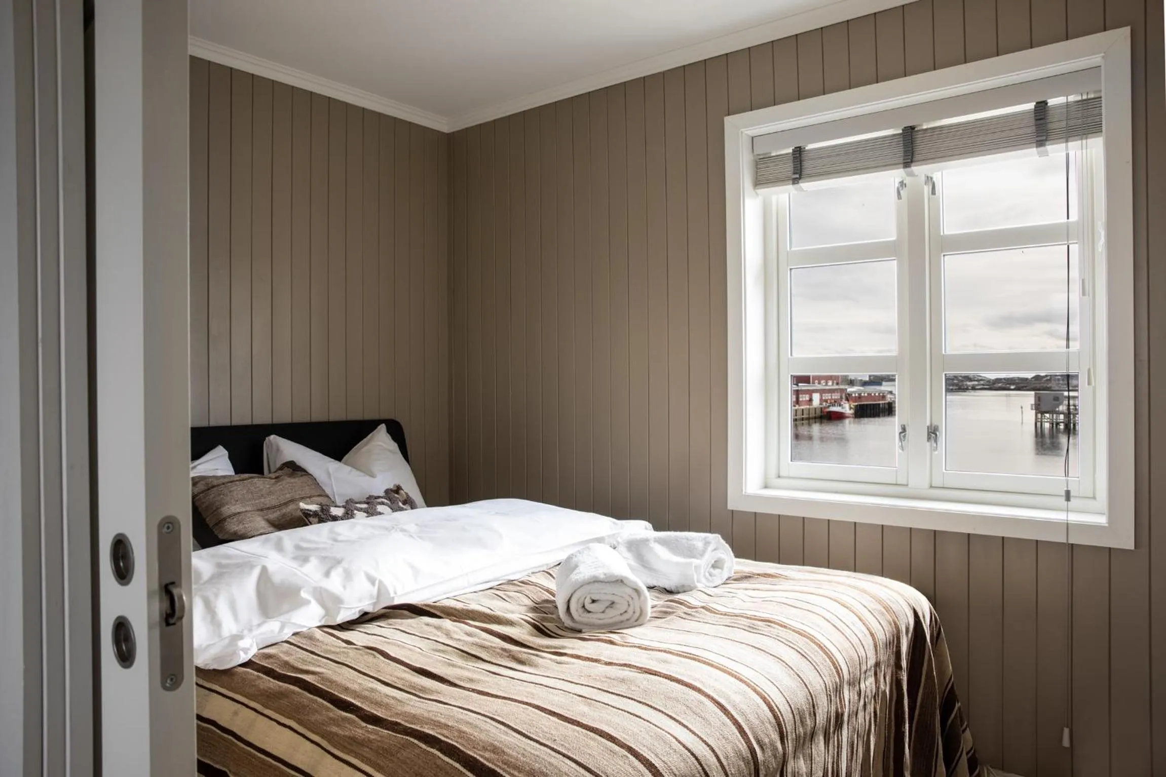 Bed in Solsiden Brygge Rorbuer