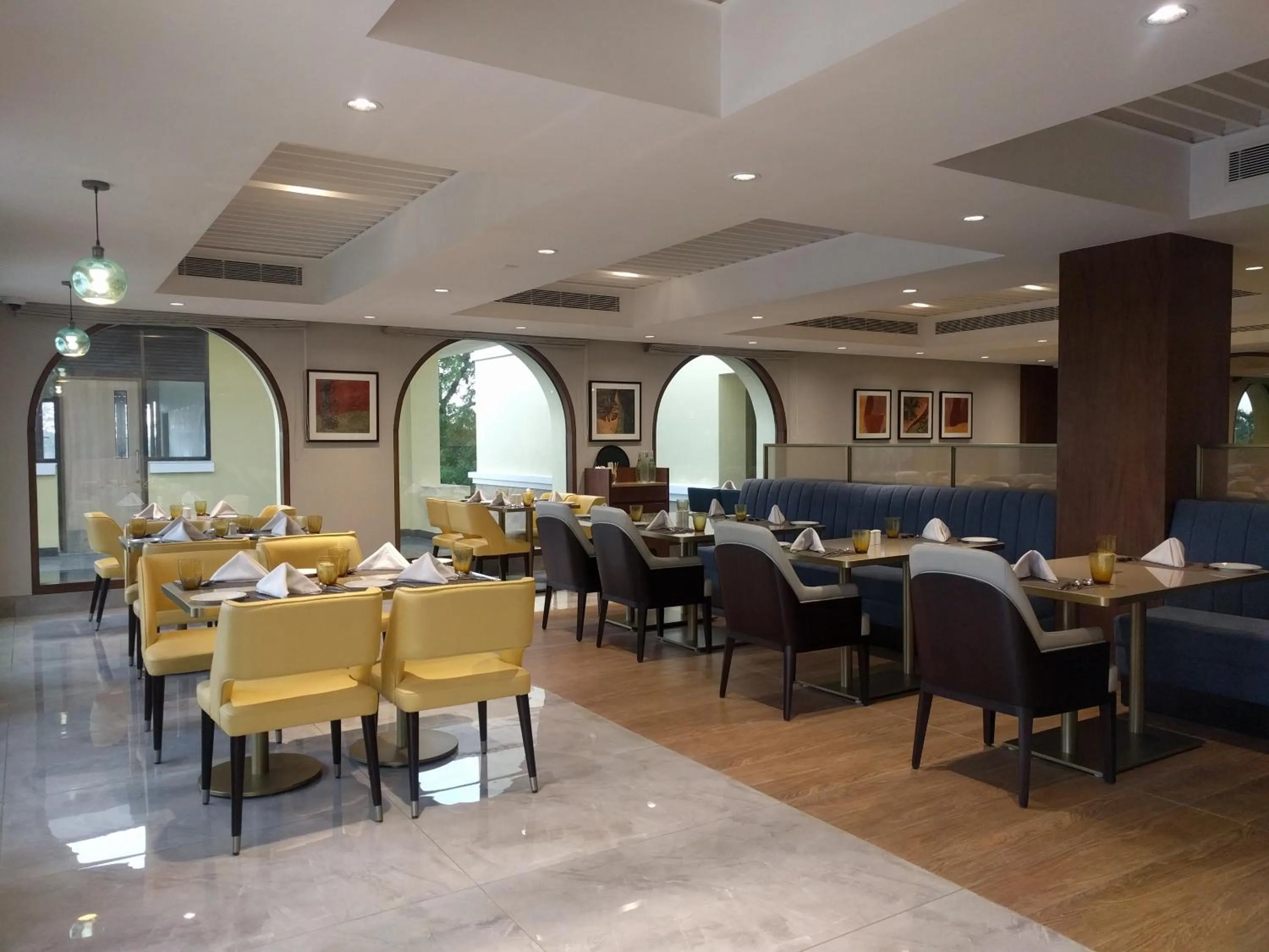 Restaurant/places to eat in Belvedere Golf & Country Club