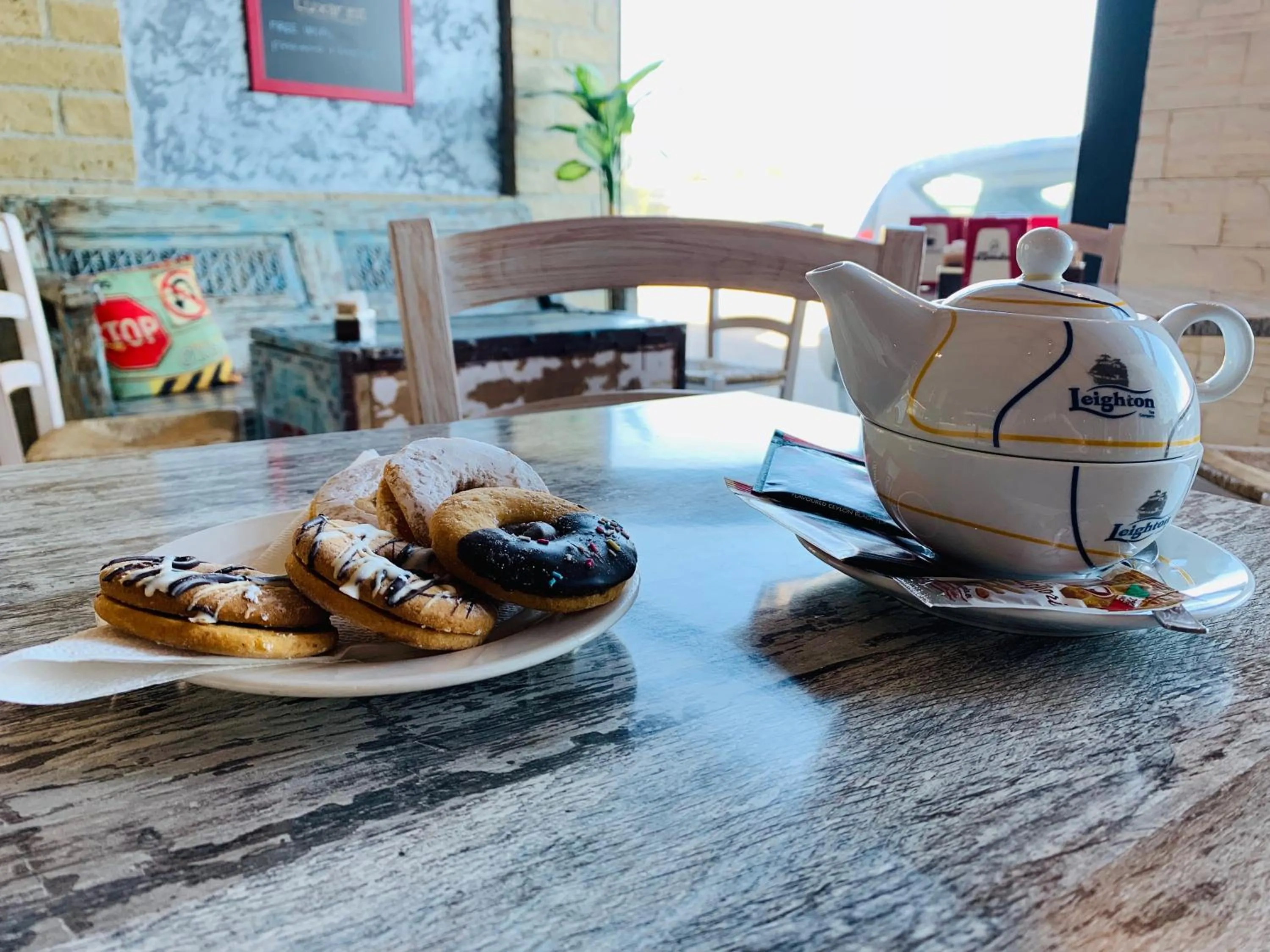 Breakfast in Luxar room