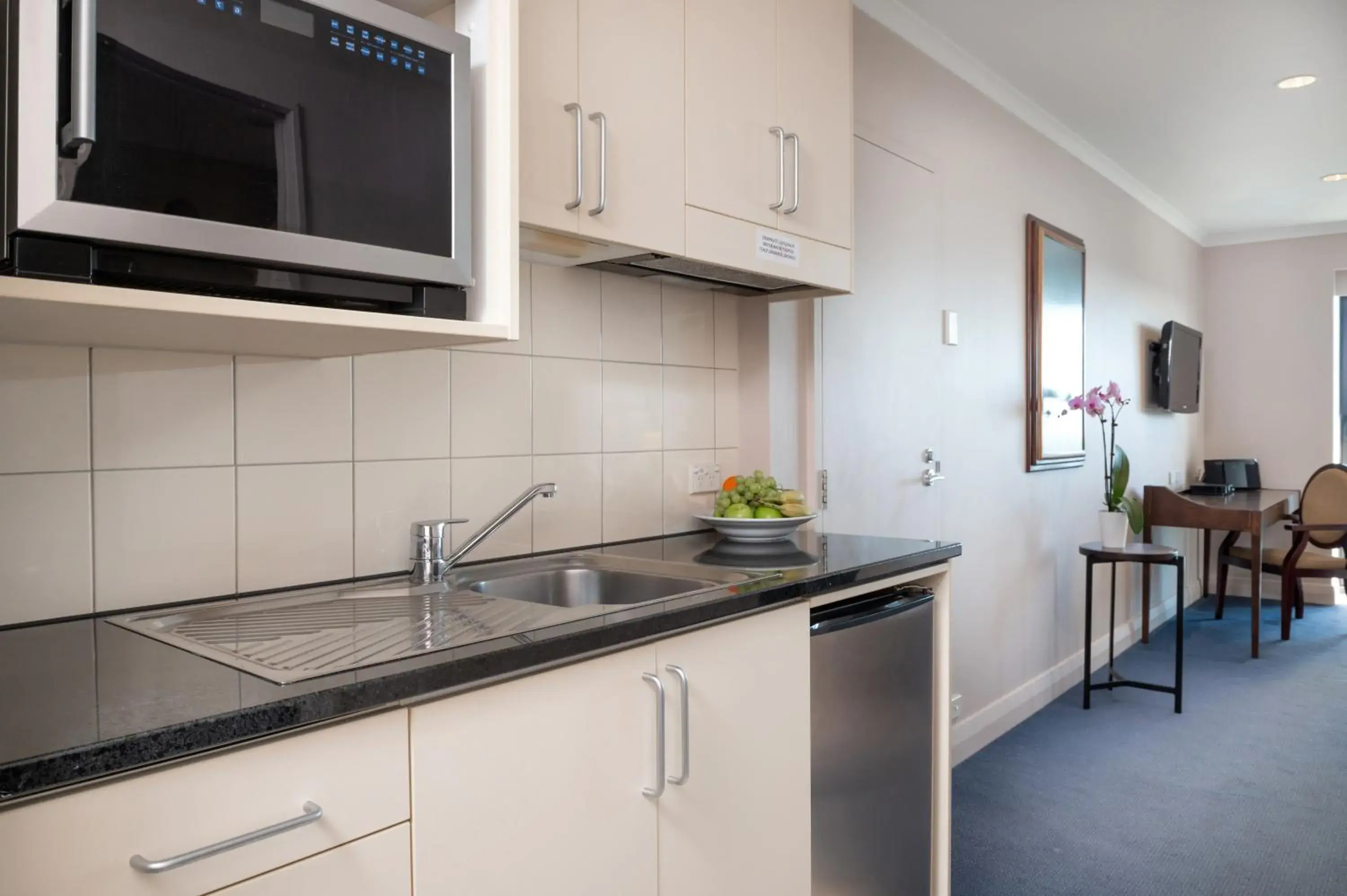 Kitchen or kitchenette, Kitchen/Kitchenette in The Spencer Hotel