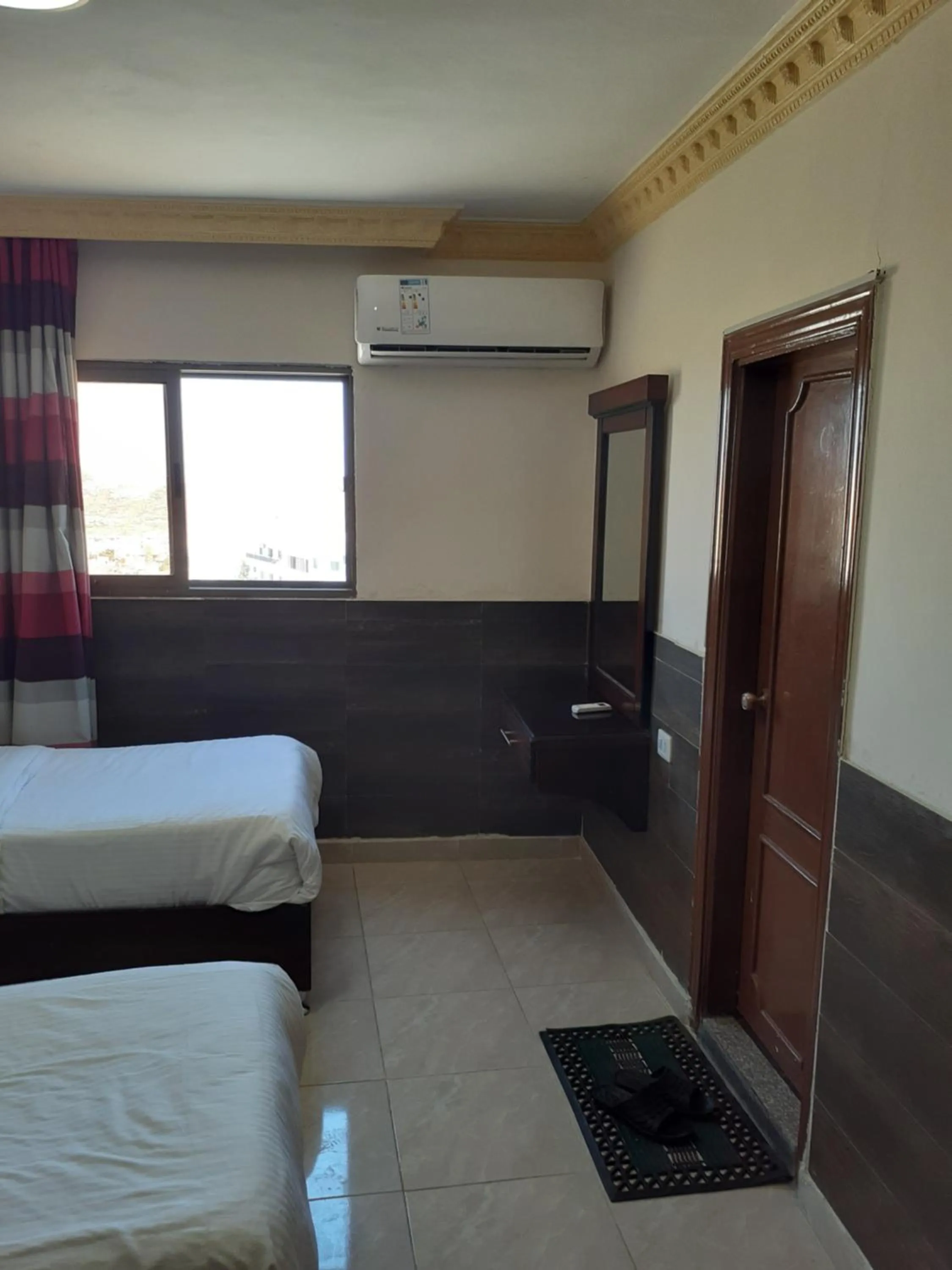 Bedroom, Bed in Petra Visitors Hotel