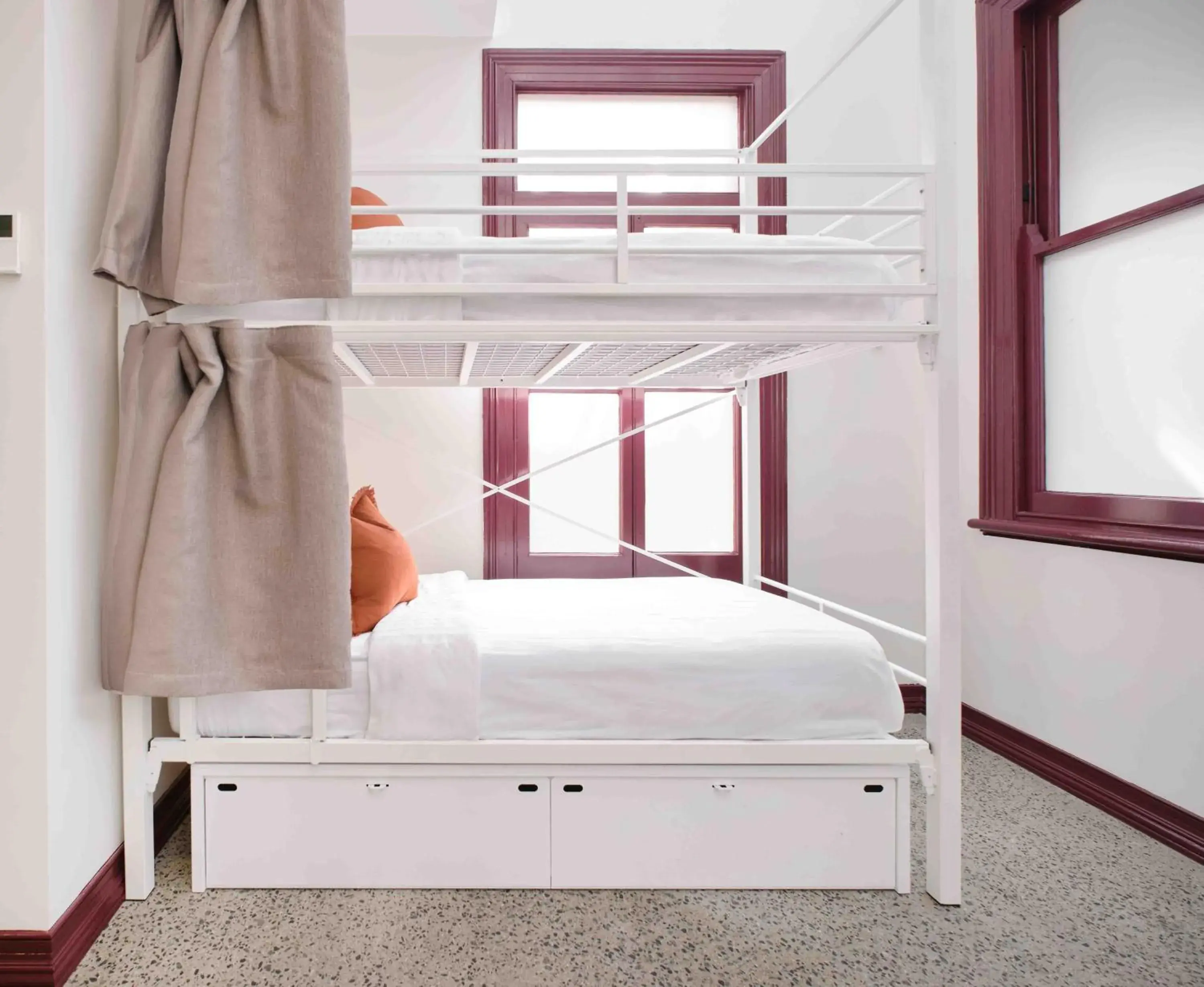 Bed in 4-Bed Female Dormitory Room in The Village Surry Hills Bed in 4-Bed Female Dormitory Room in The Village Surry Hills