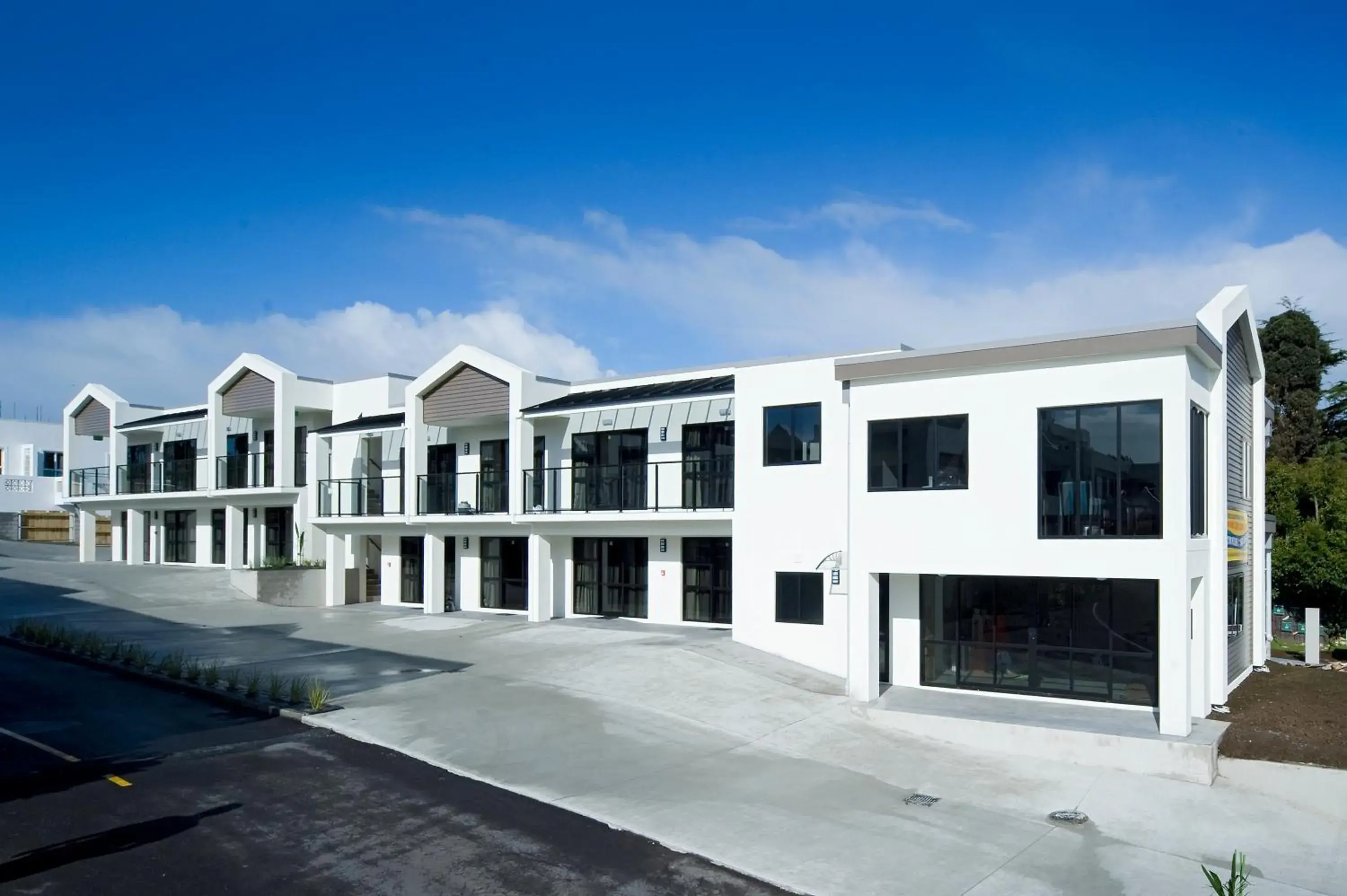 Property building in Best Western Ellerslie International Hotel Property building in Best Western Ellerslie International Hotel