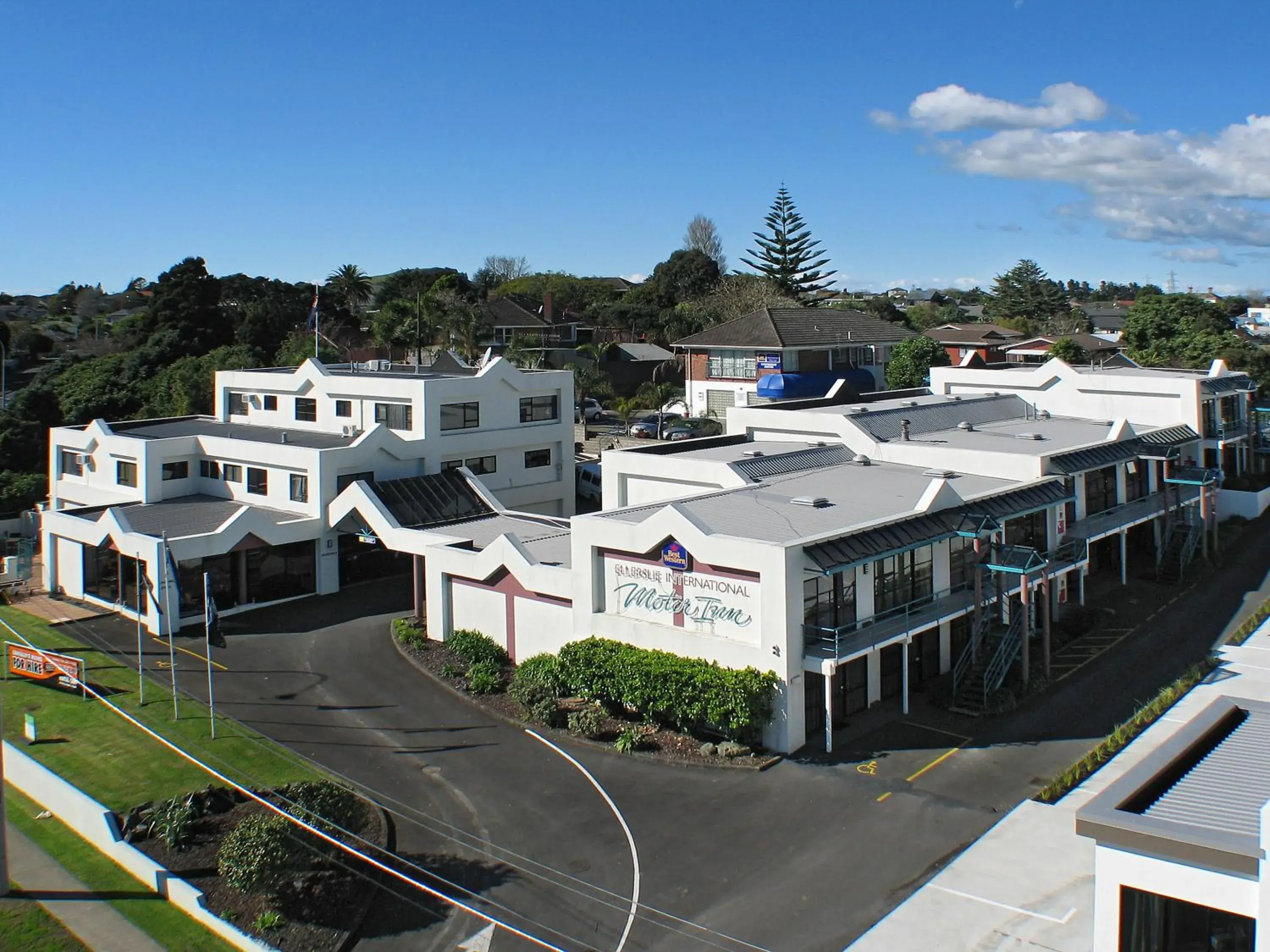 Facade/entrance in Best Western Ellerslie International Hotel Facade/entrance in Best Western Ellerslie International Hotel
