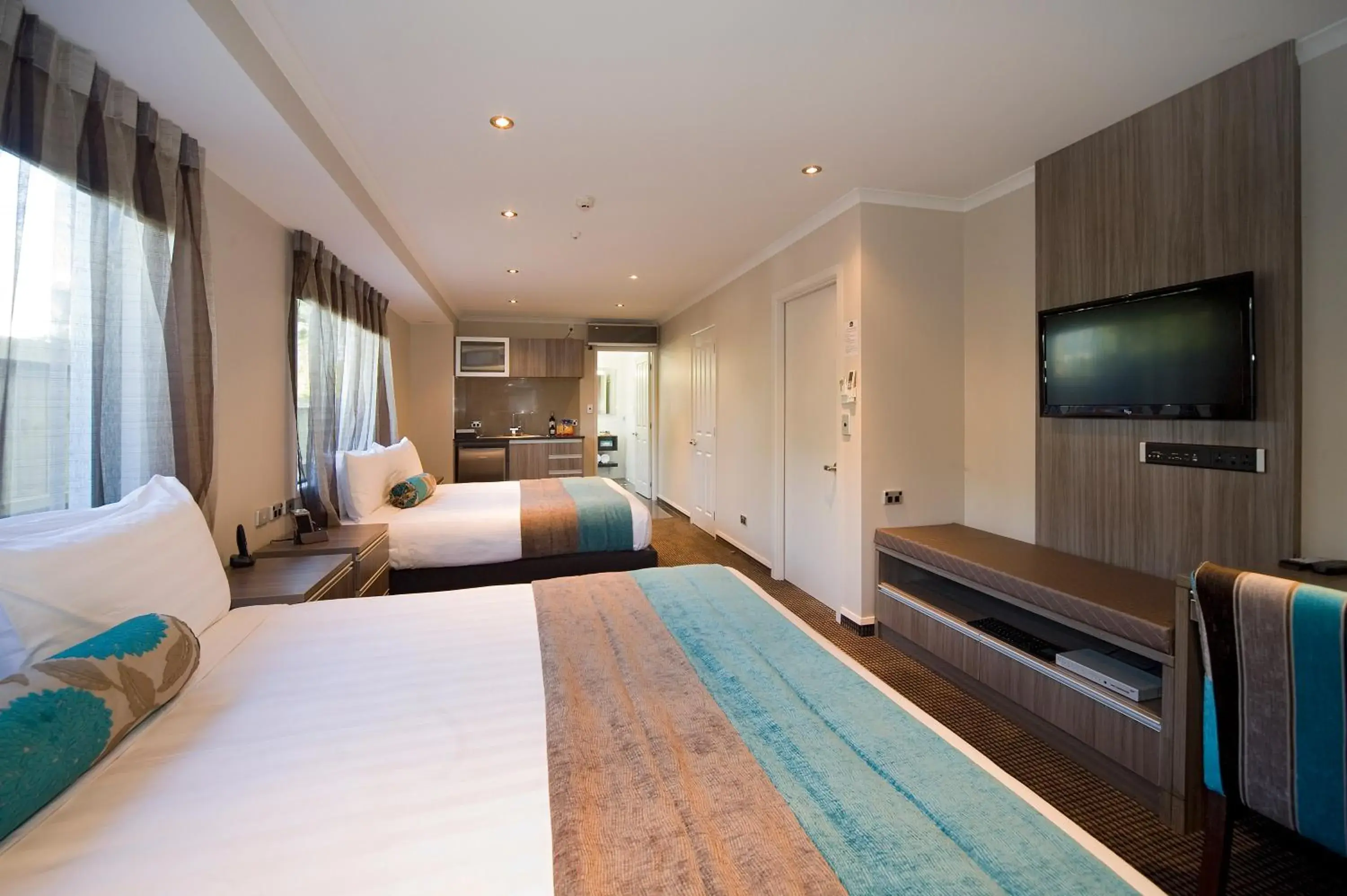 Photo of the whole room, Bed in Best Western Ellerslie International Hotel Photo of the whole room, Bed in Best Western Ellerslie International Hotel