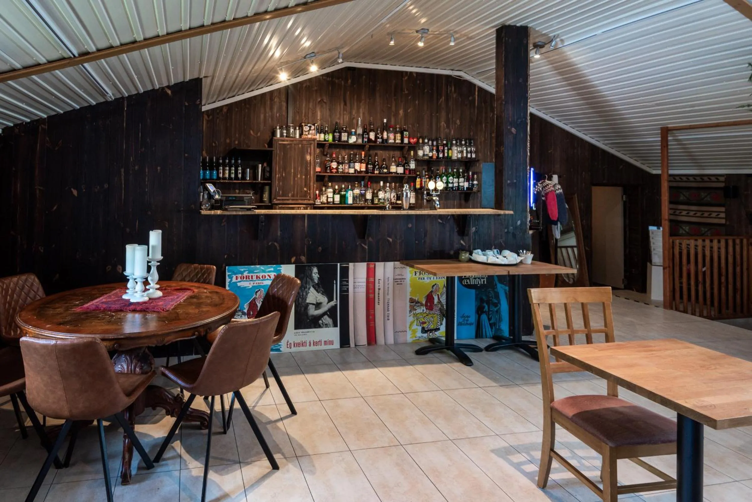 Lounge or bar in Boutique Hotel Anna by EJ Hotels