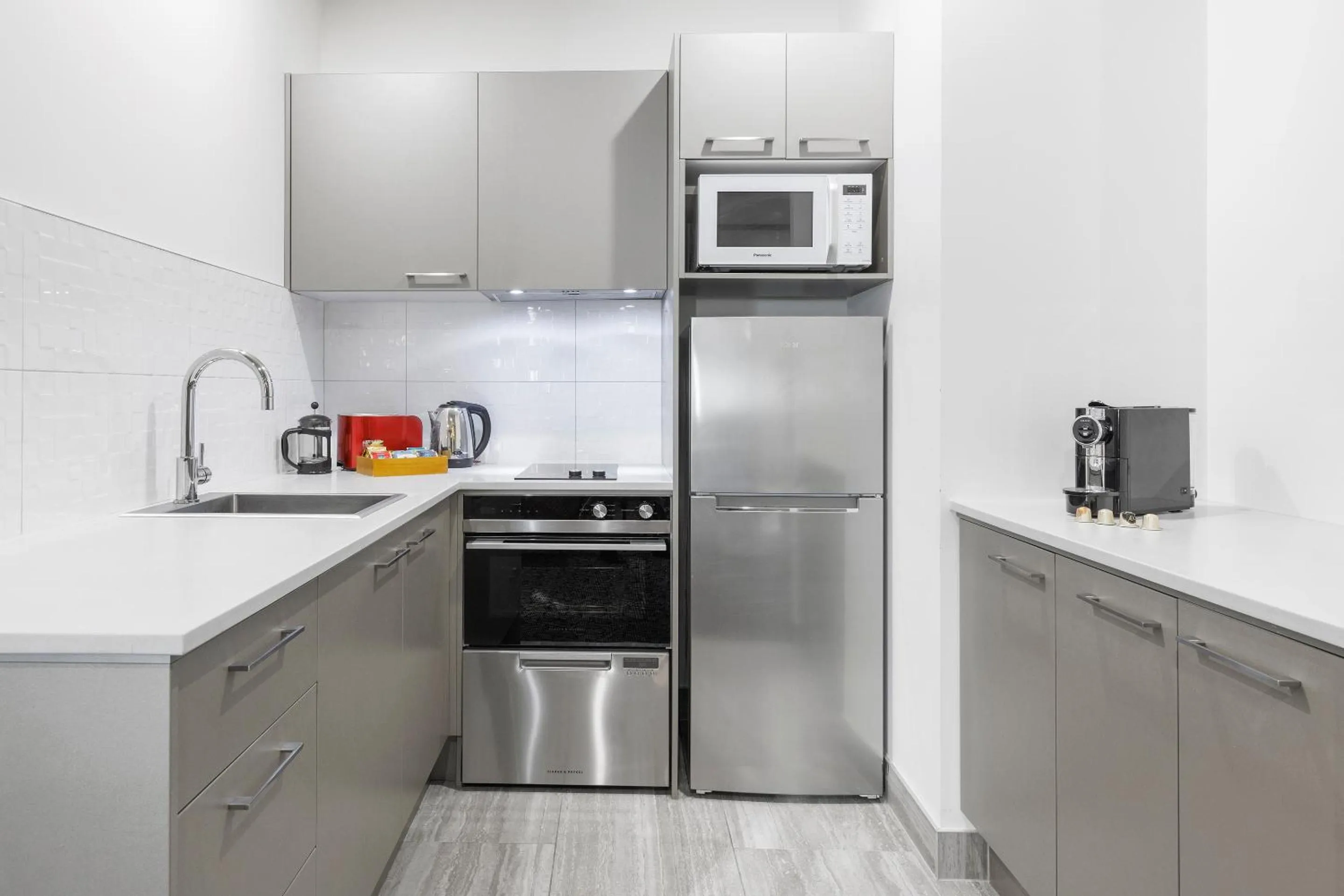 Kitchen or kitchenette in Adina Citylife Wellington