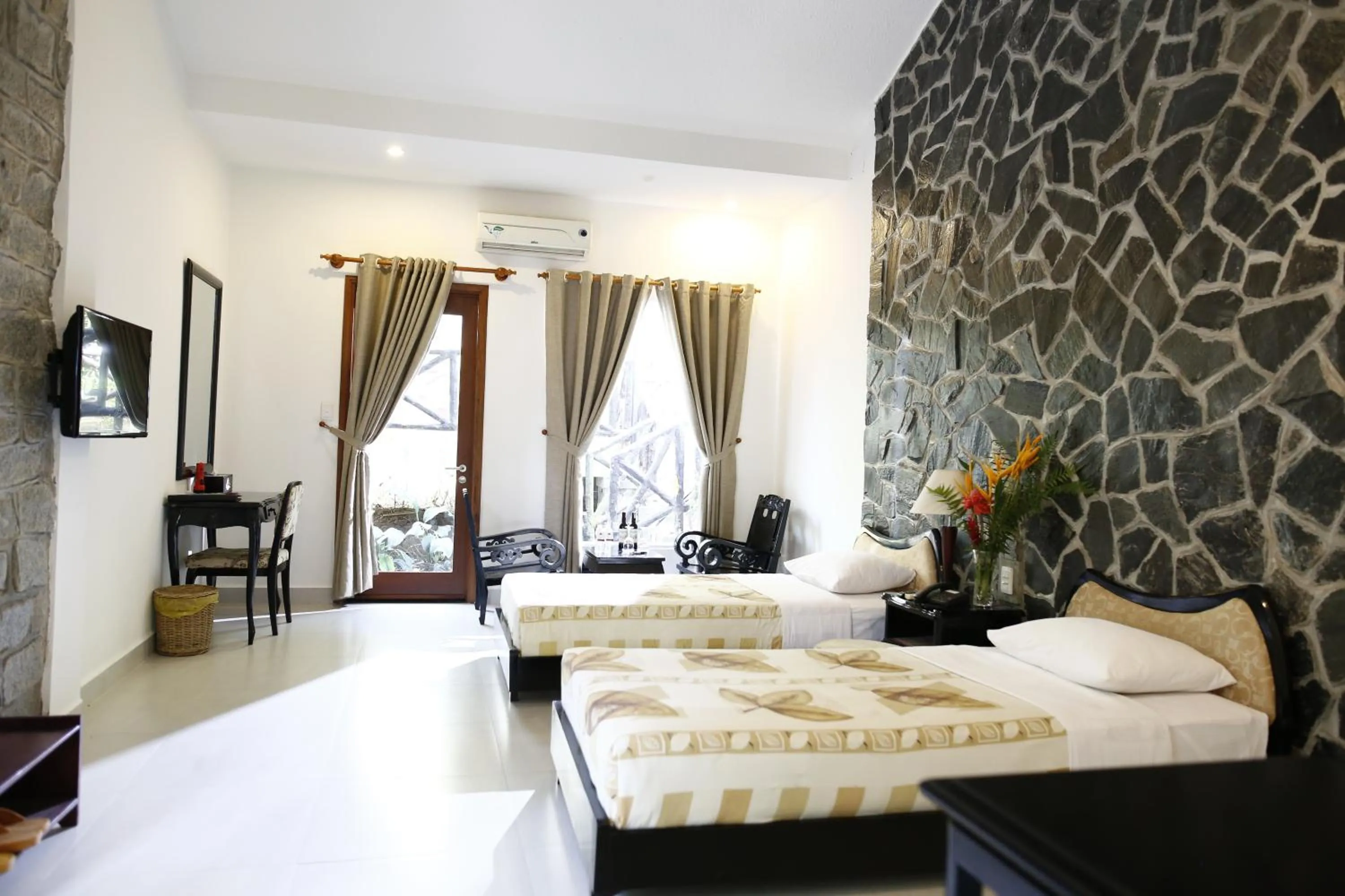 Bedroom, Bed in Madagui Forest City