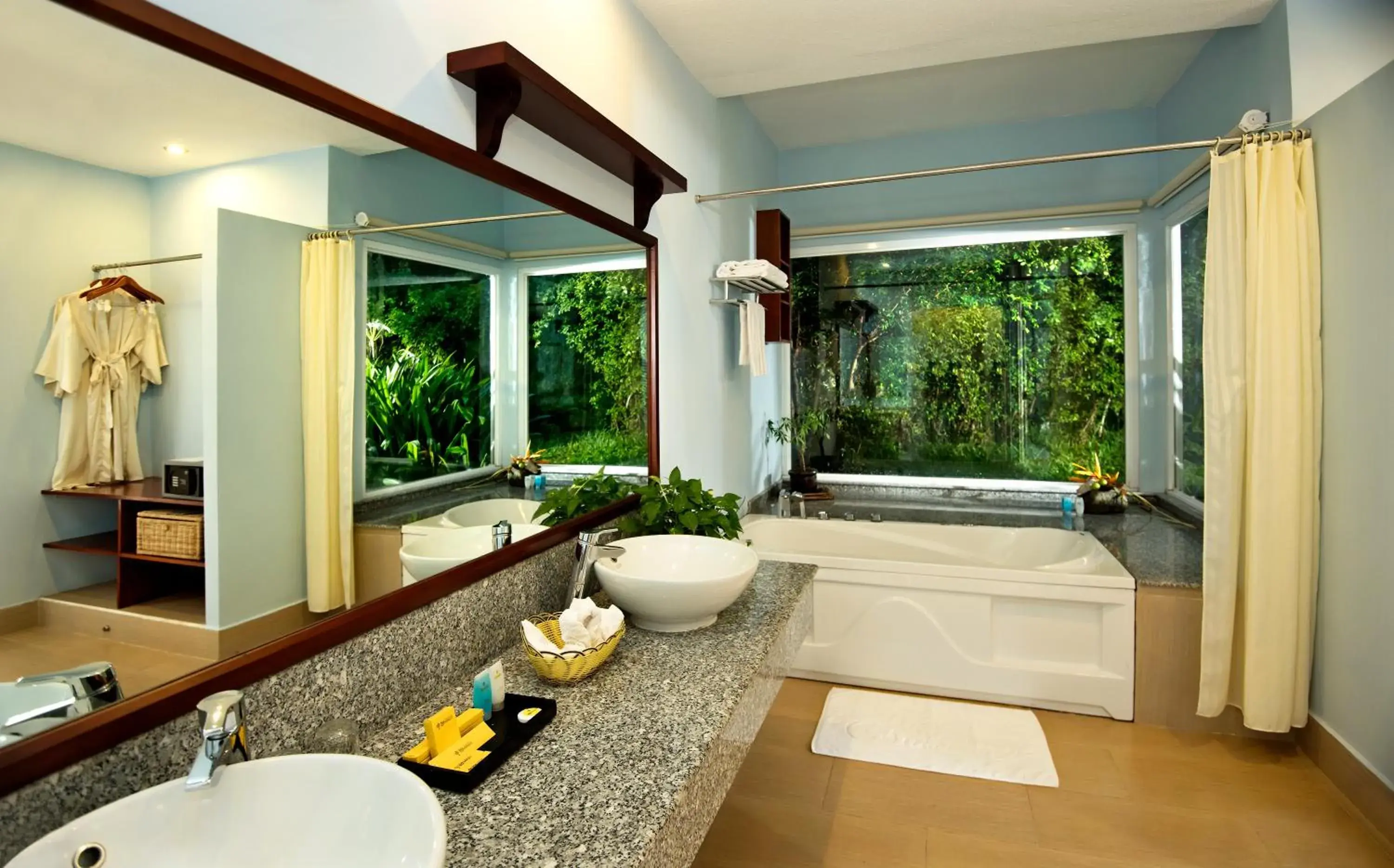 Bathroom in Madagui Forest City Bathroom in Madagui Forest City