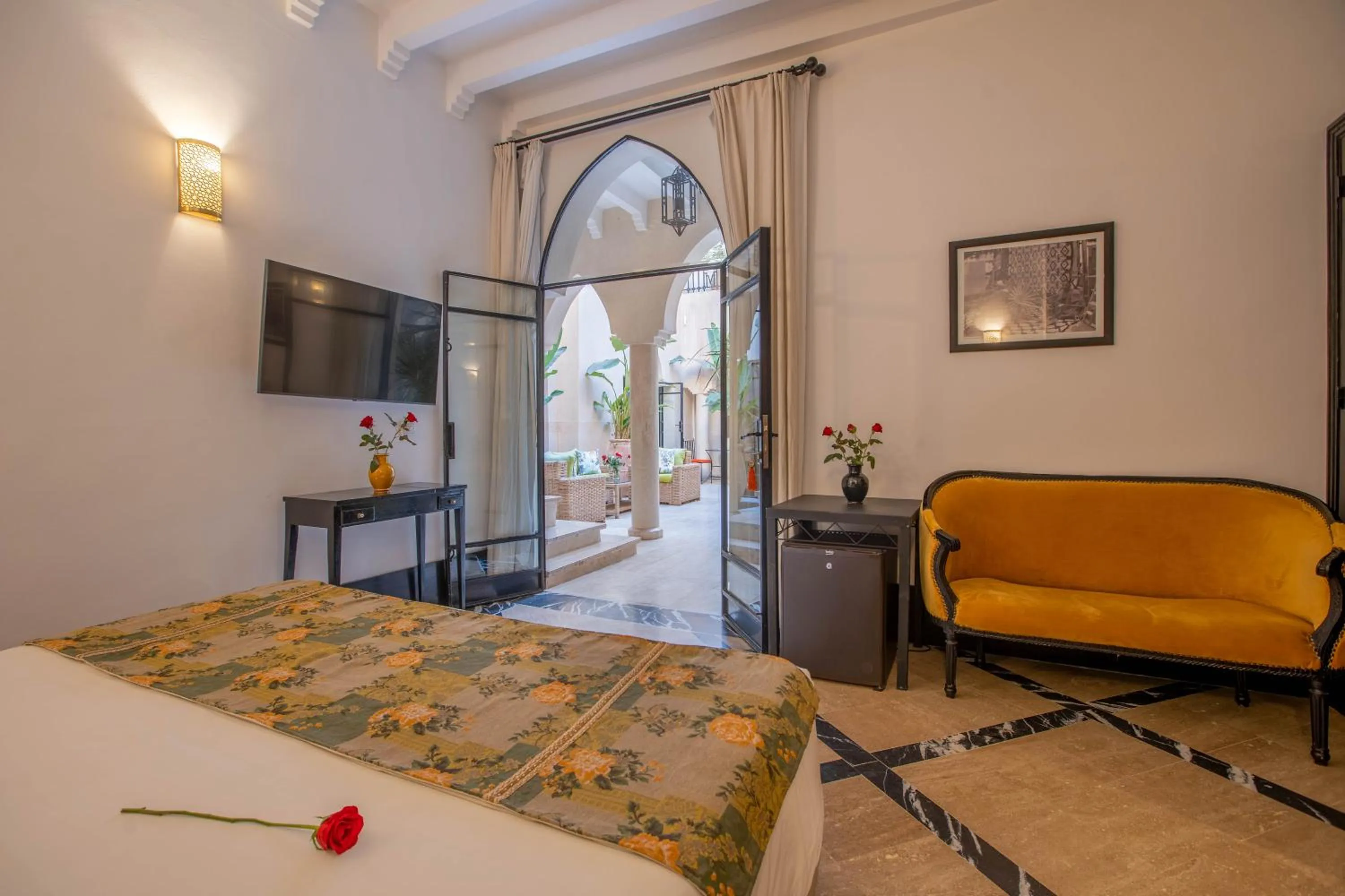 Bed in Riad & Spa Azzouz