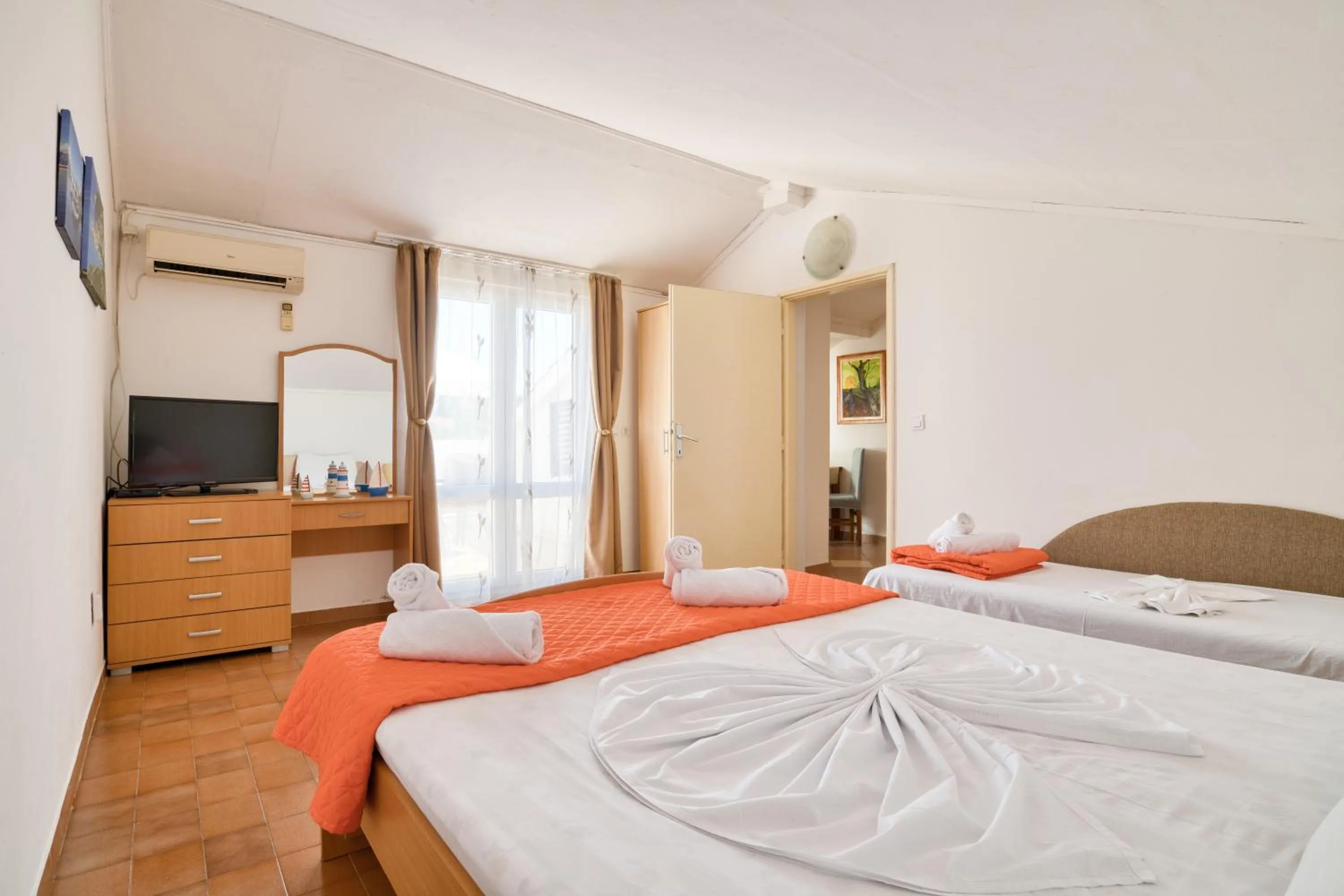 Living room, Bed in Apartments Elena