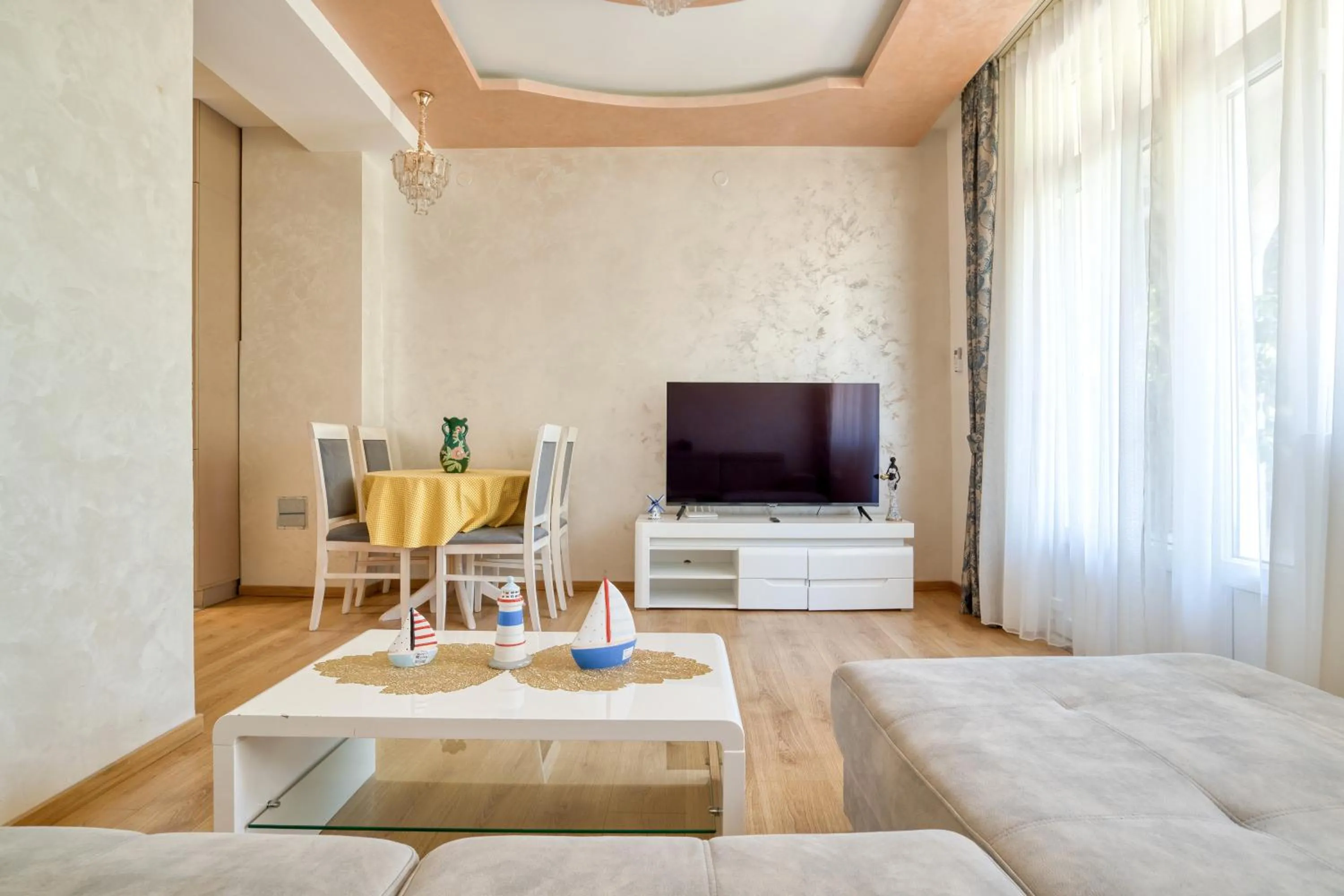 TV and multimedia in Apartments Elena