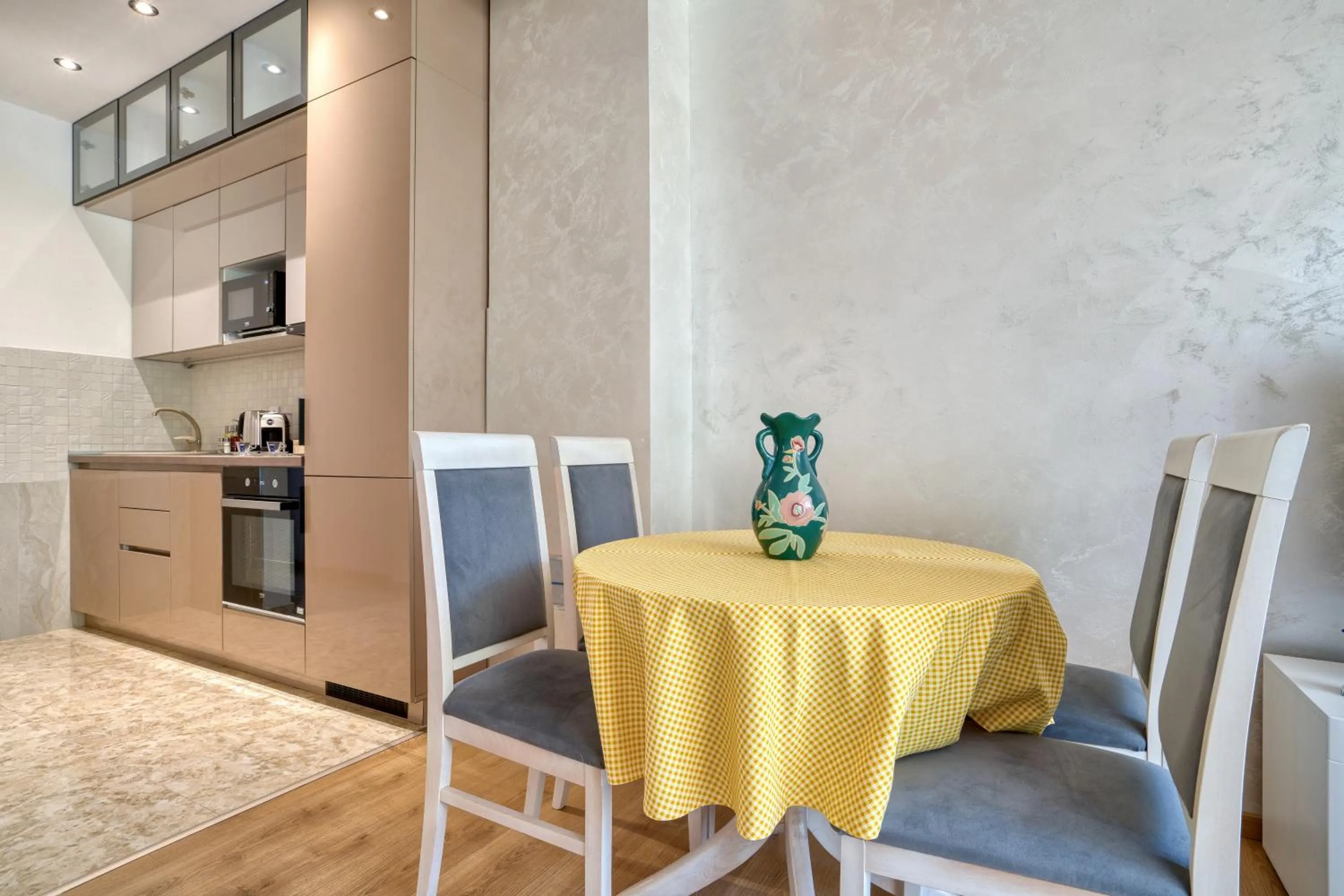 Dining area in Apartments Elena