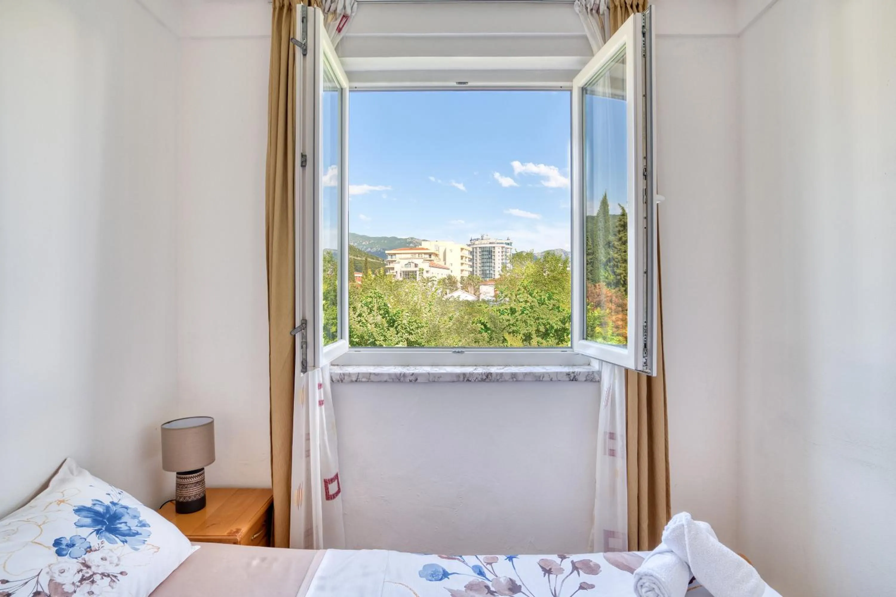 View (from property/room), Bed in Apartments Elena