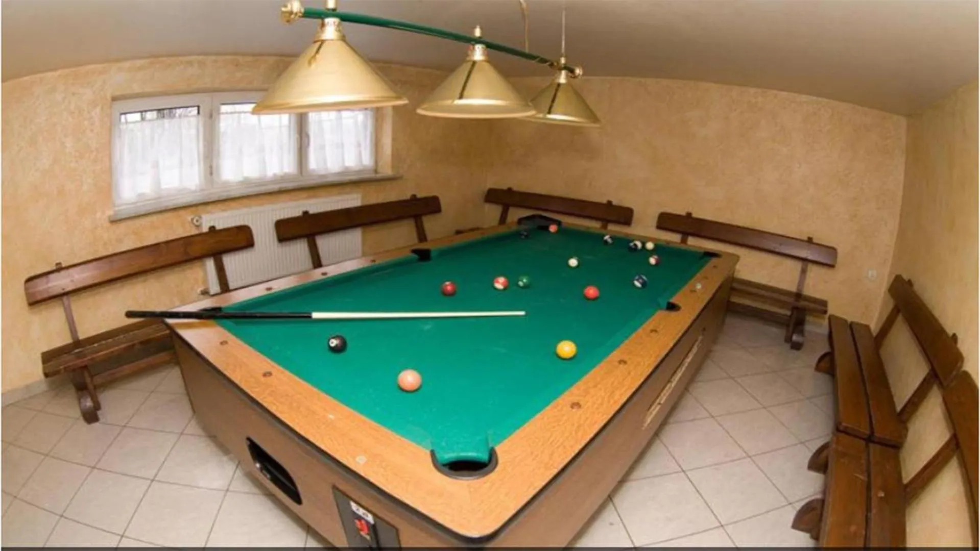 Billiard in Dom Wypoczynkowy Tulipan
