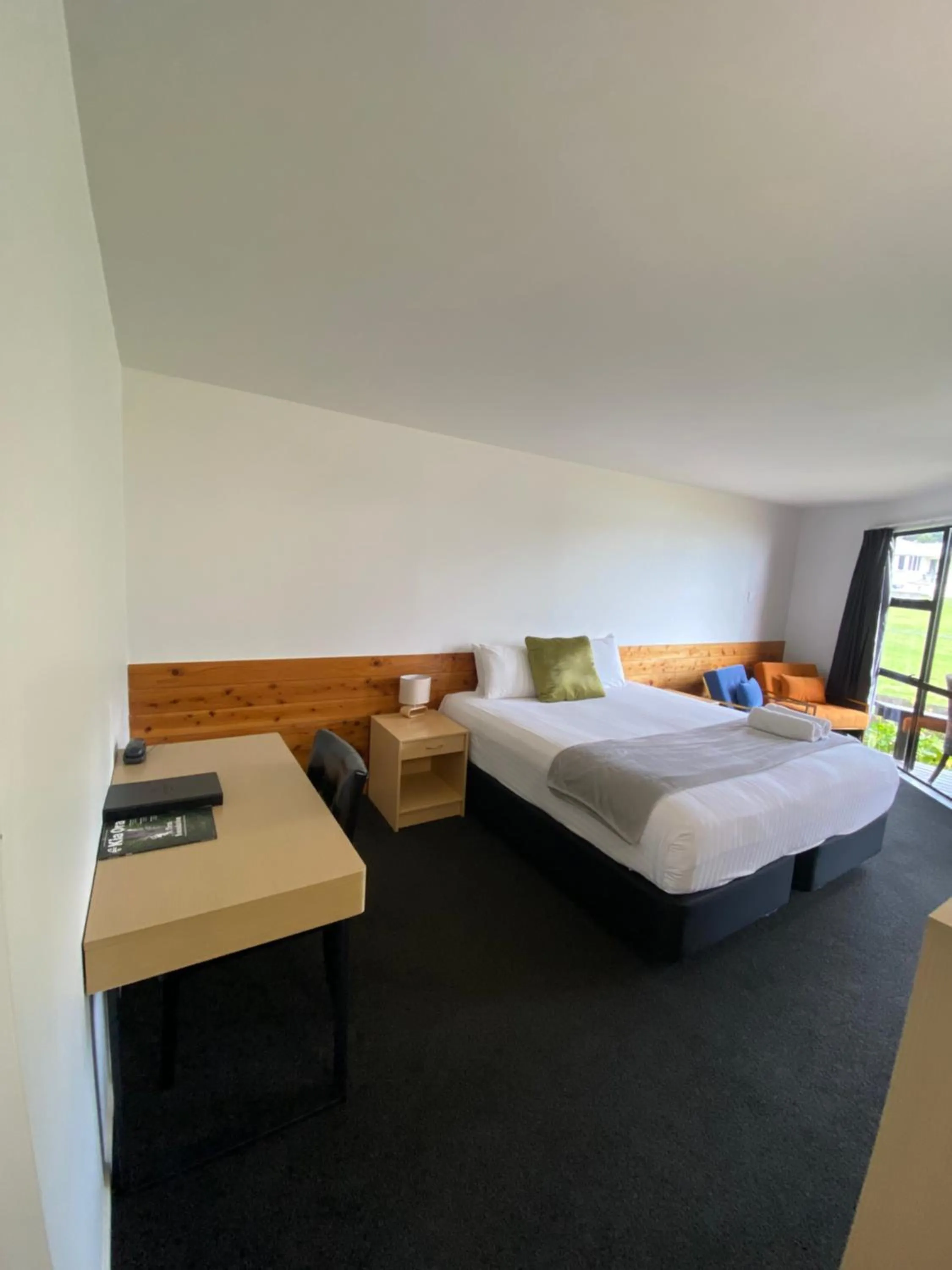 Bedroom, Bed in The Sands Hotel Hokianga