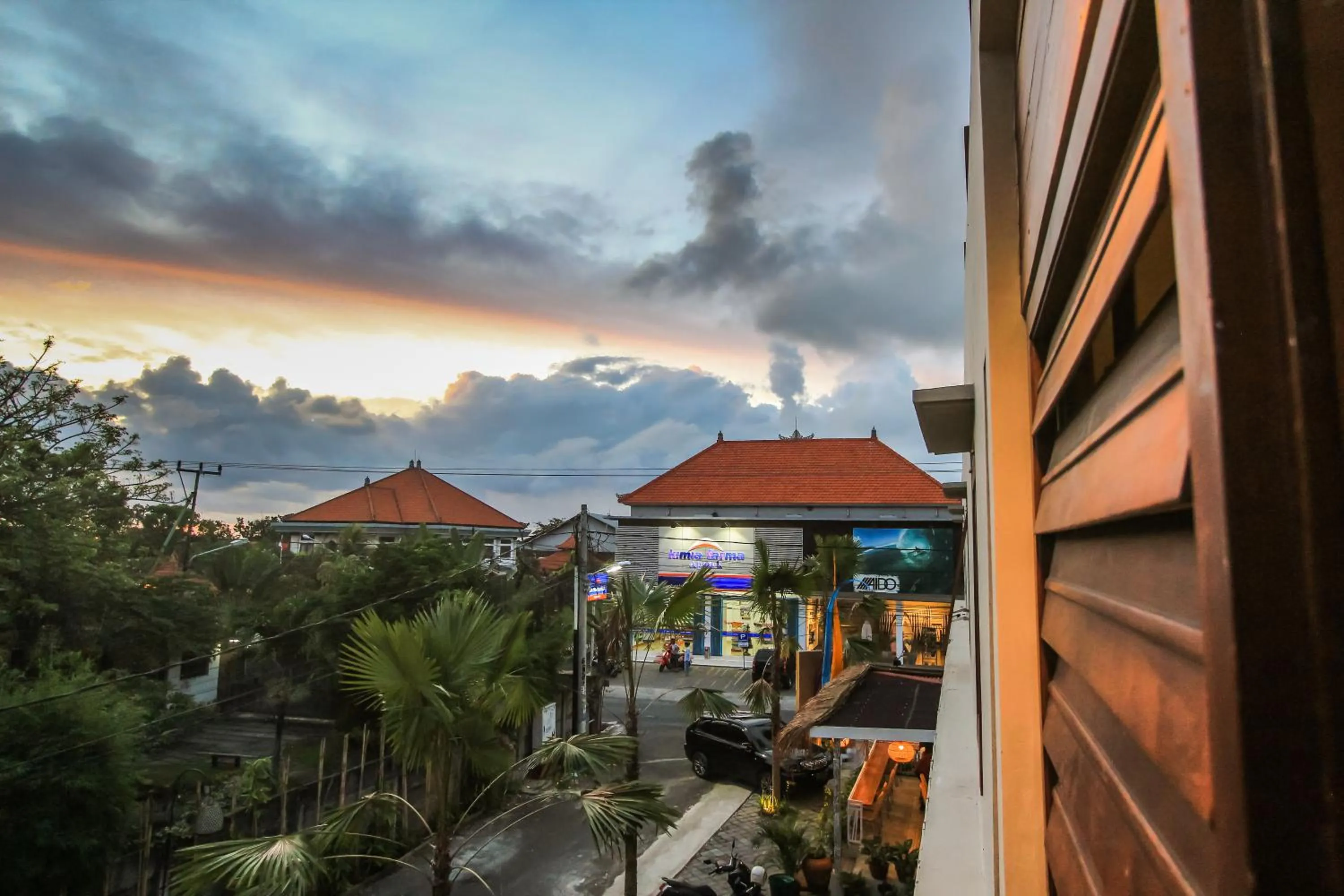City view in BRAW inn Canggu by kamara