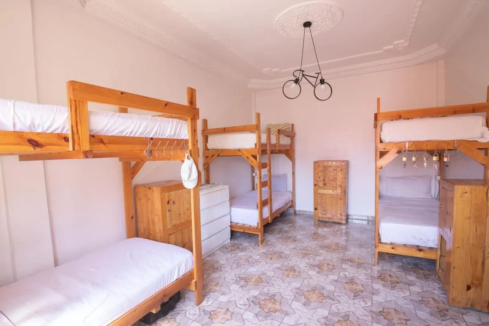 6-Bed Mixed Dormitory Room - single occupancy in Imsouane soul lodge 6-Bed Mixed Dormitory Room - single occupancy in Imsouane soul lodge