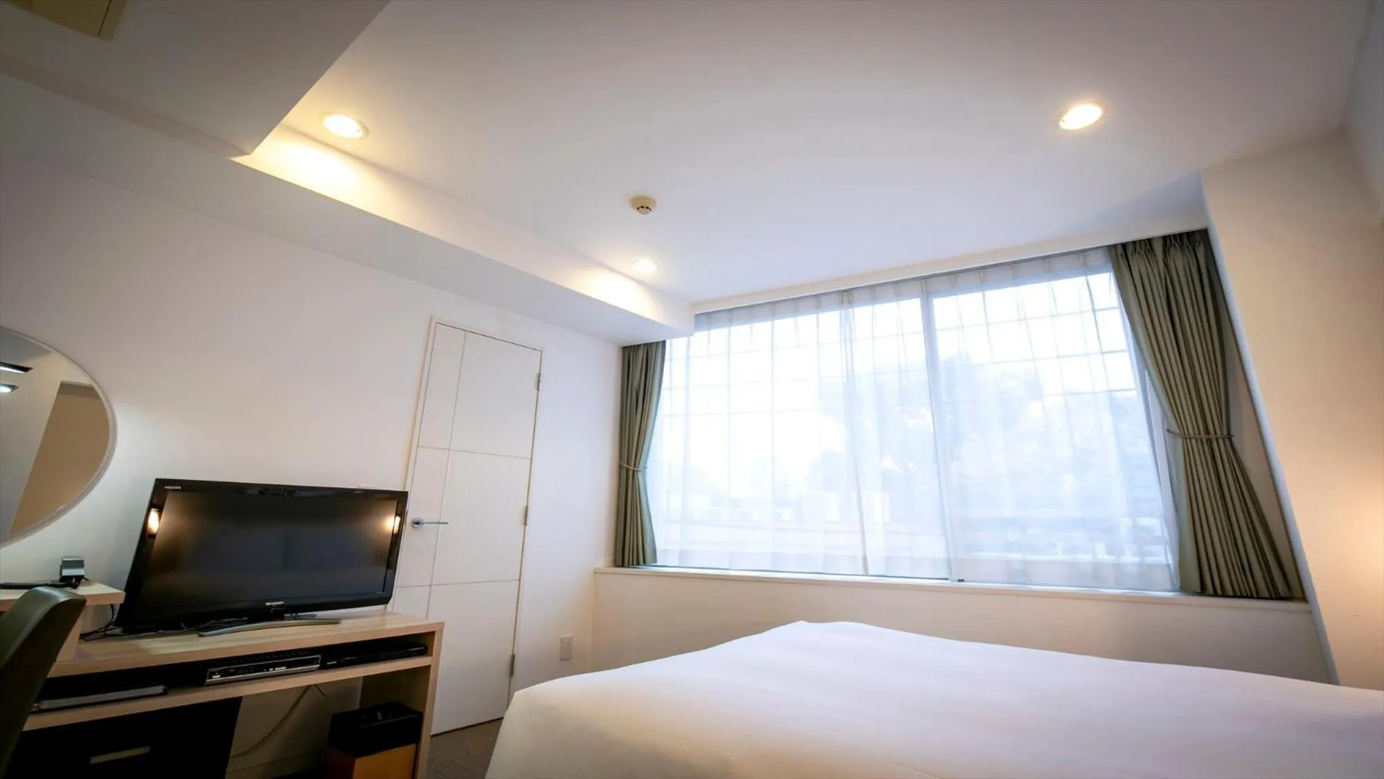 Bed in B:CONTE Asakusa