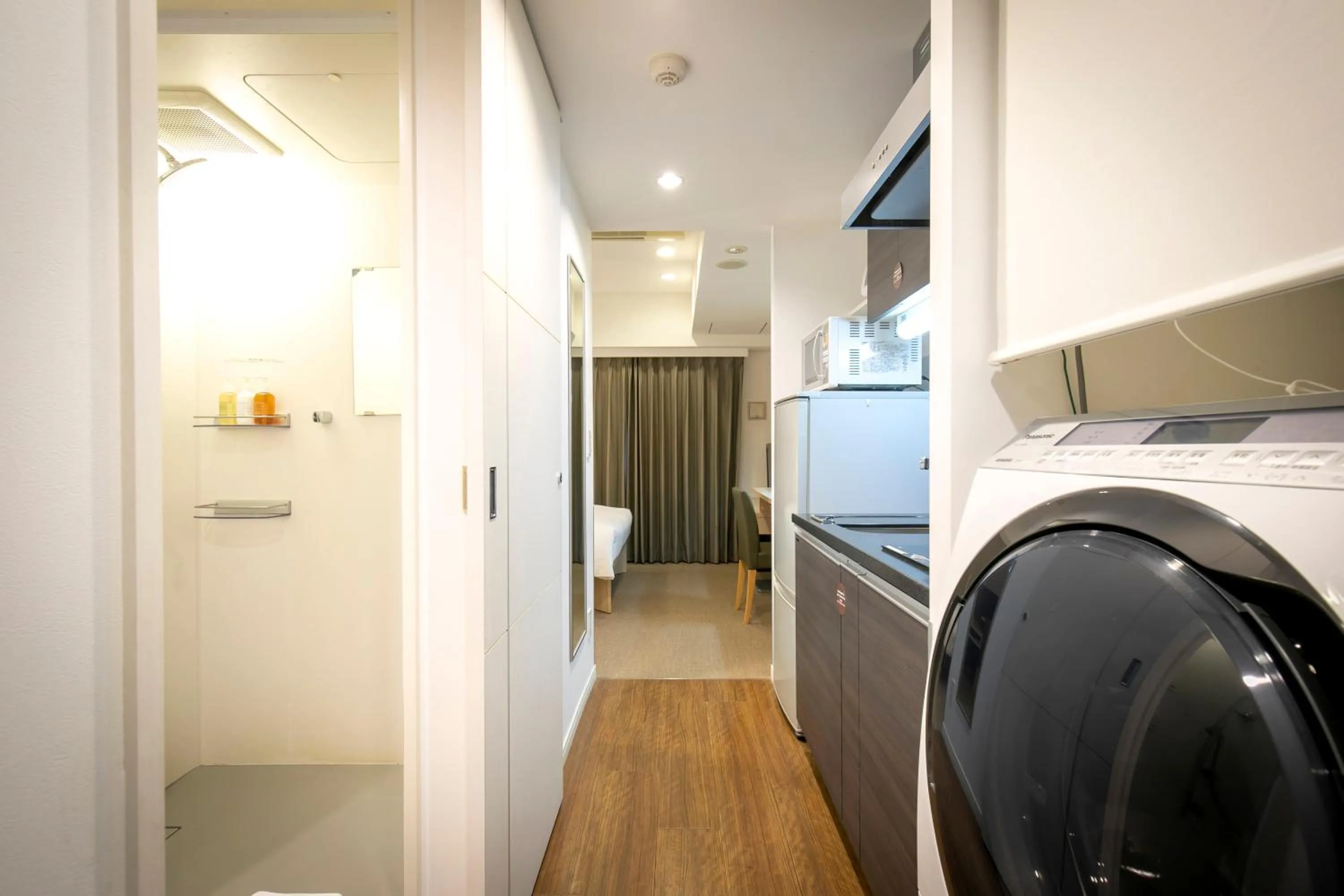 Shower in B:CONTE Asakusa