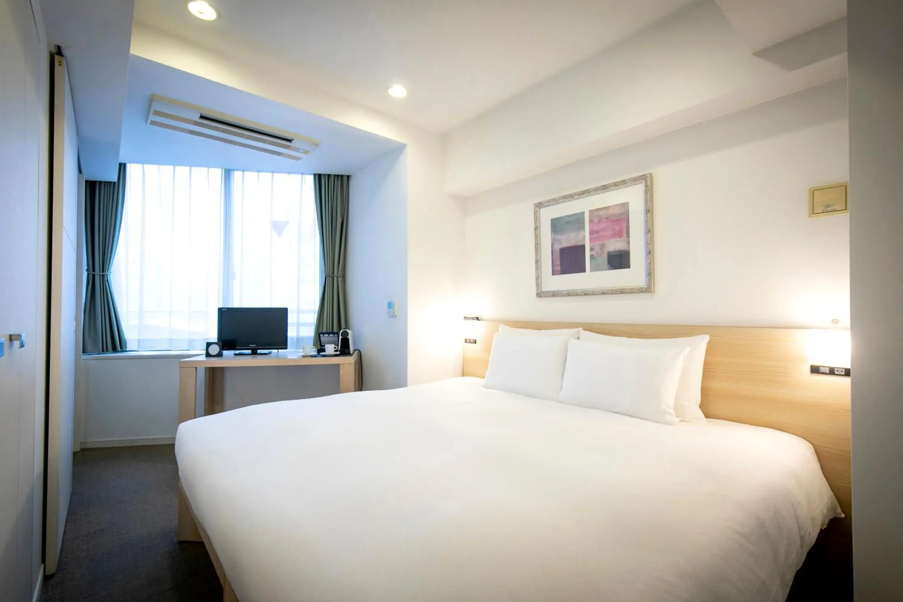 Suite Room with 1 King Bed with Bathtub - Smoking (Electronic cigarette only) in B:CONTE Asakusa Suite Room with 1 King Bed with Bathtub - Smoking (Electronic cigarette only) in B:CONTE Asakusa