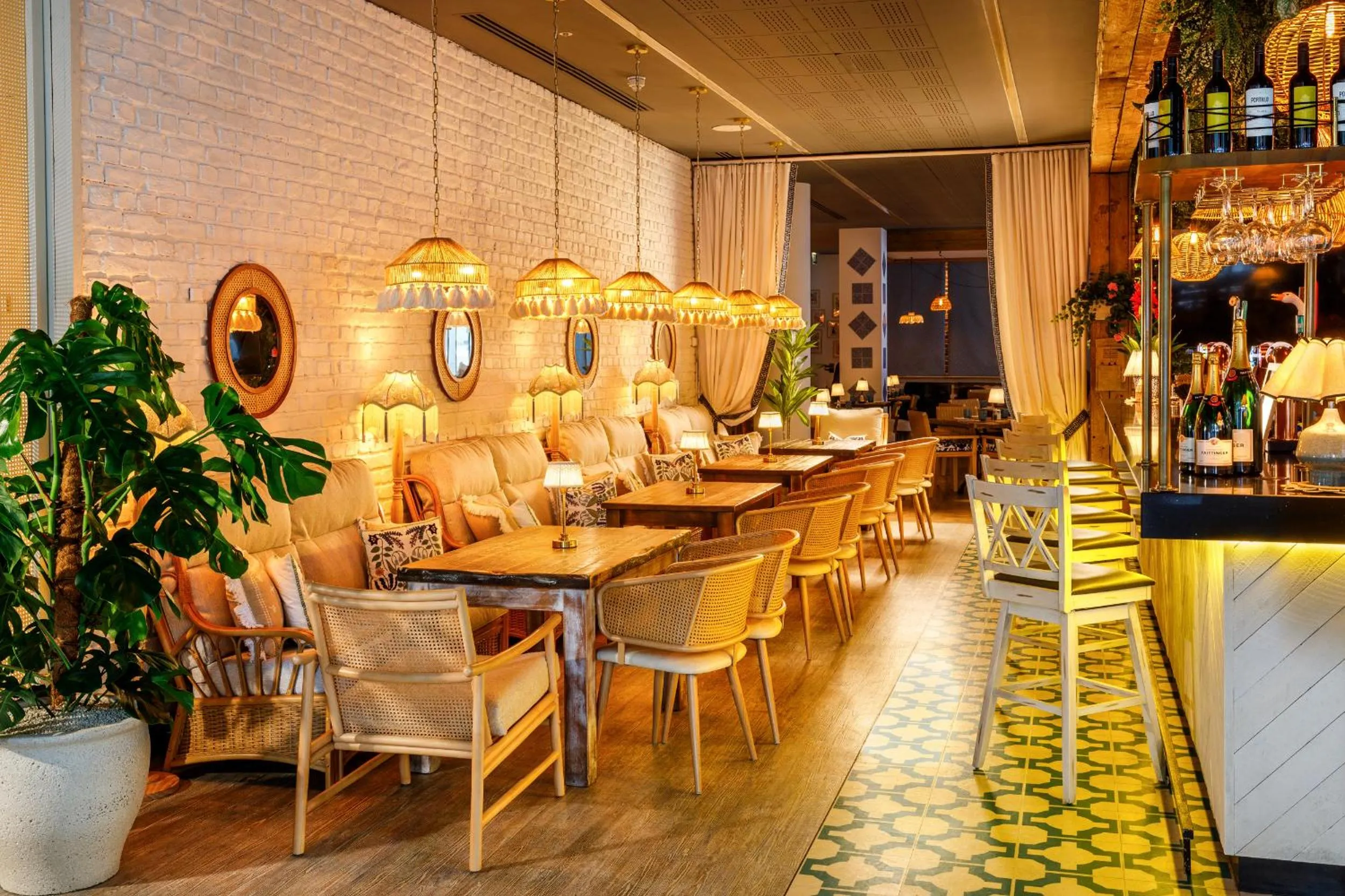 Restaurant/places to eat in Novotel London Blackfriars