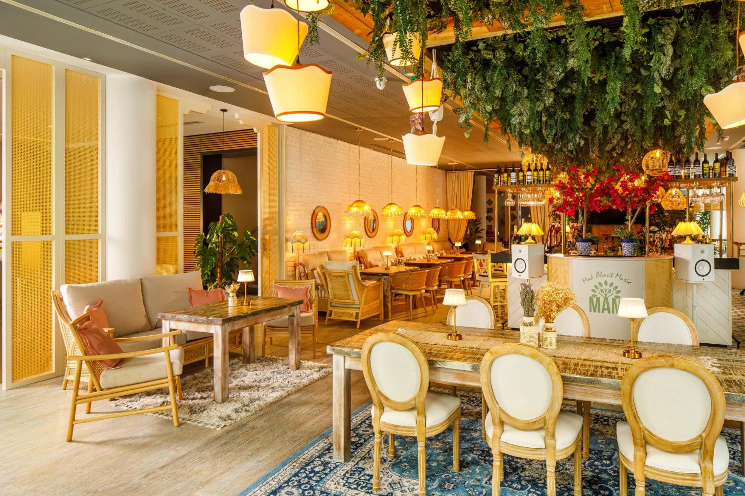 Restaurant/places to eat in Novotel London Blackfriars