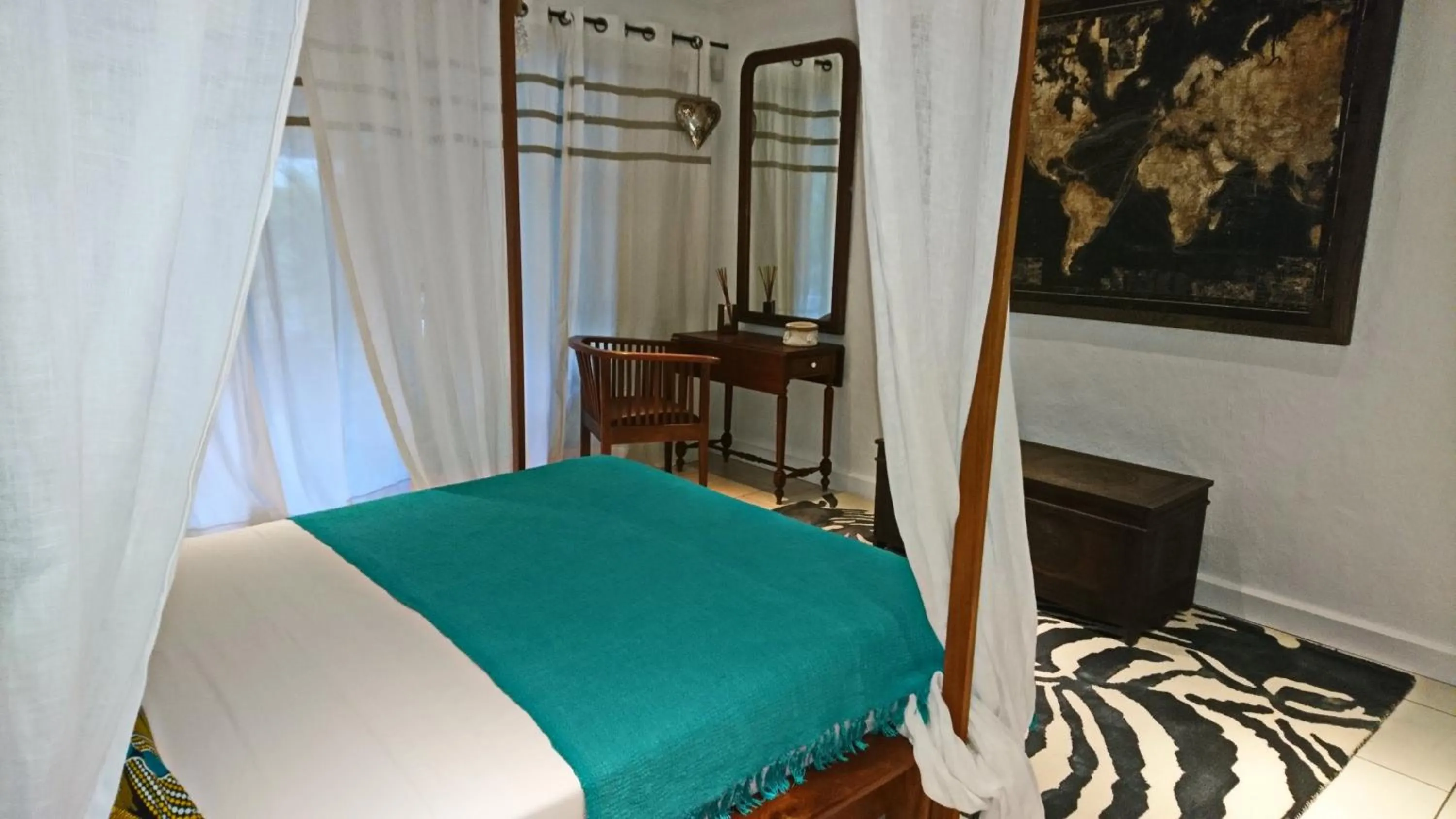 Bedroom, Bed in SWEET ISLAND petit dejeuner inclus