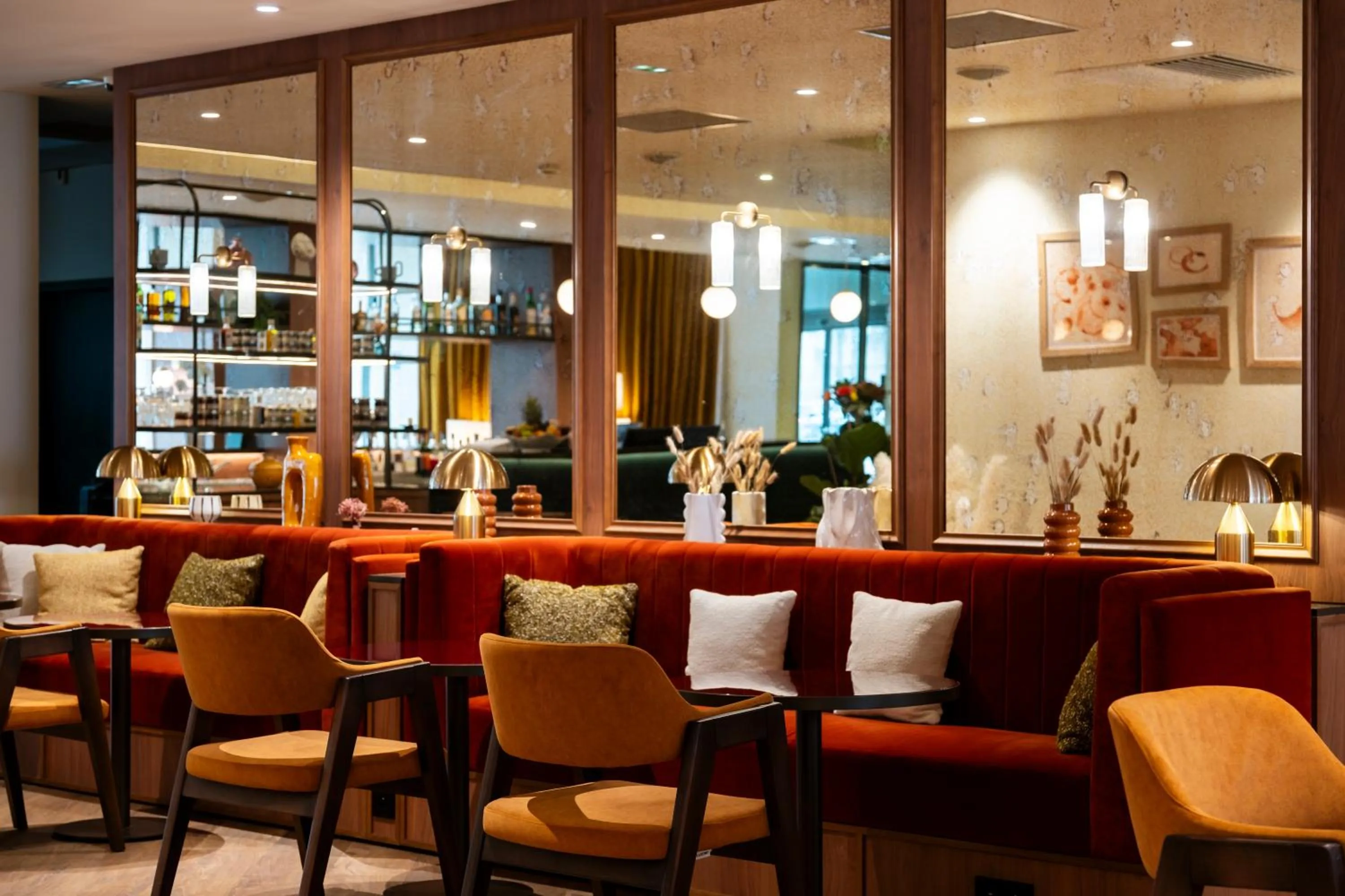 Living room in Mercure Villefranche-sur-Saône