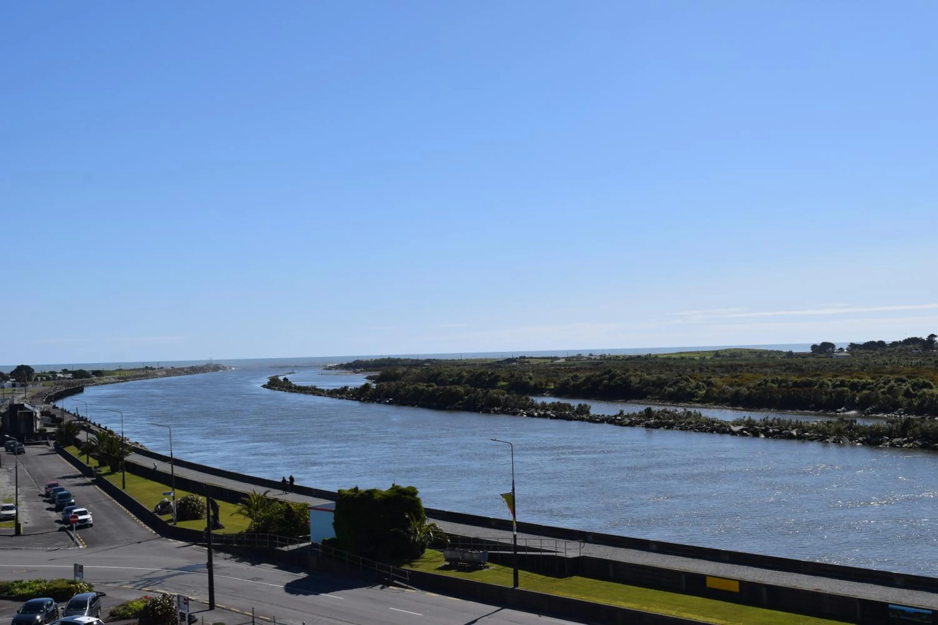 River view in Copthorne Hotel Greymouth
