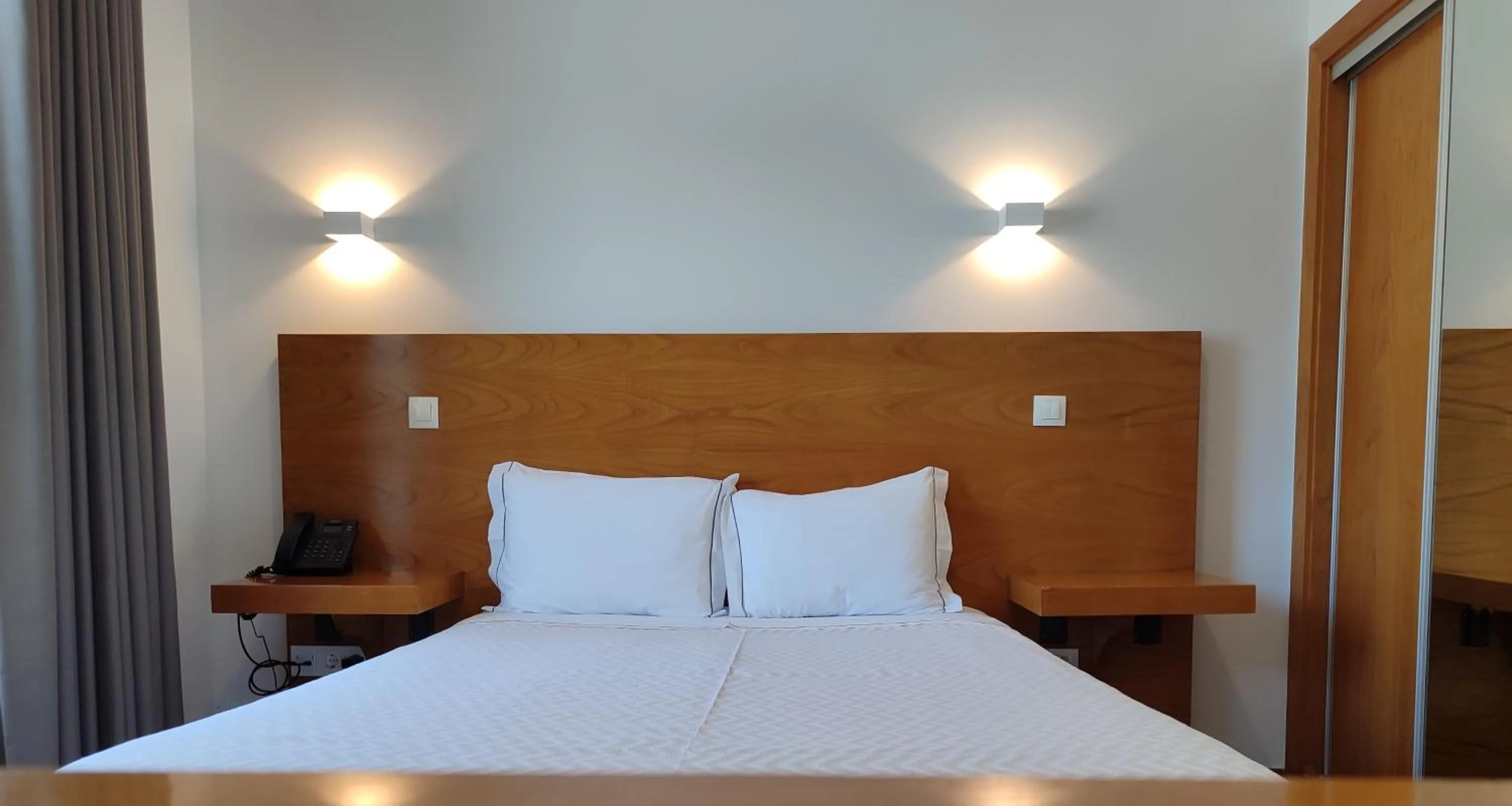 Bedroom, Bed in Dom Hotel