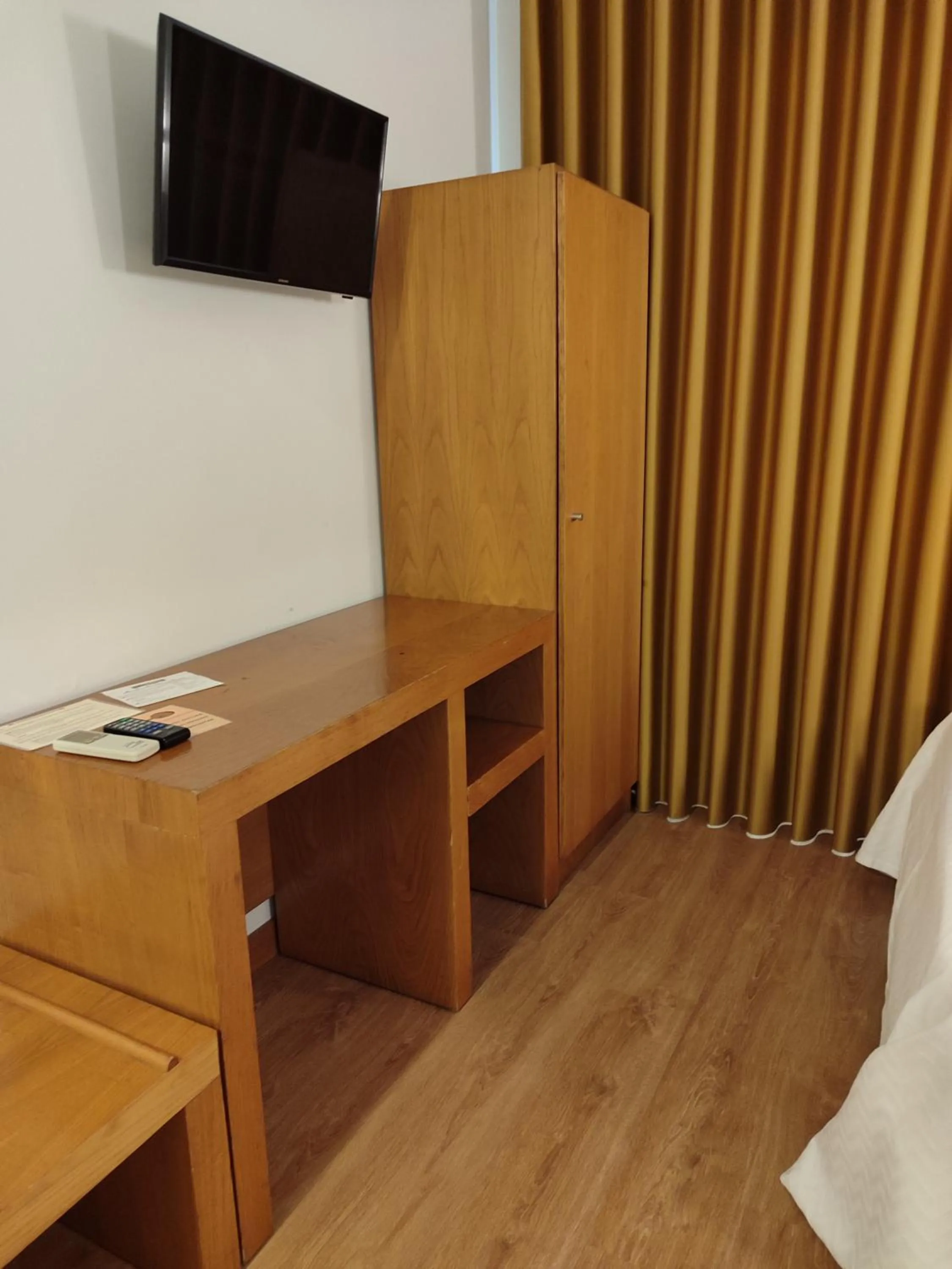 Bedroom, Bed in Dom Hotel