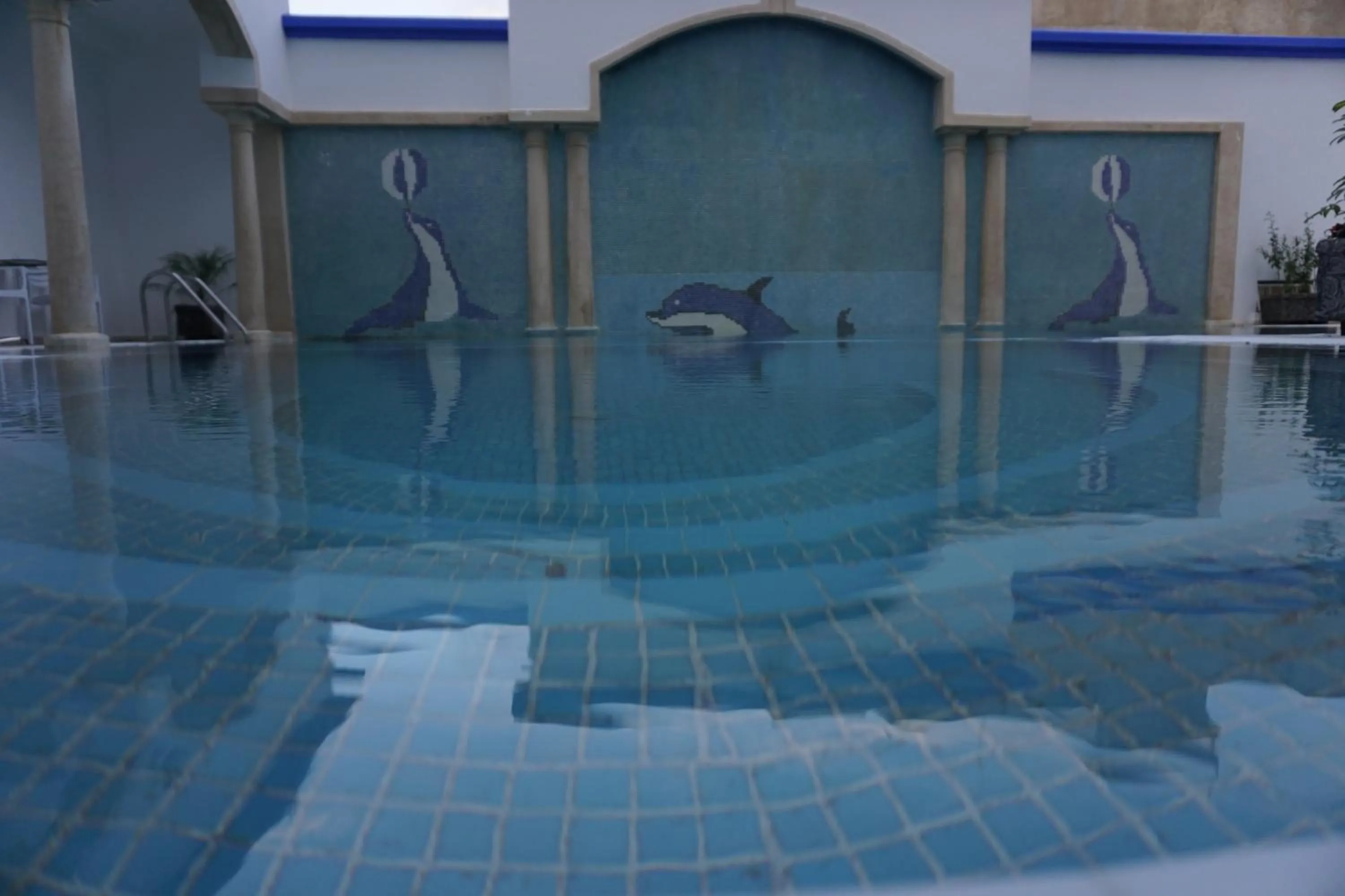 Swimming pool in Hotel Zelis