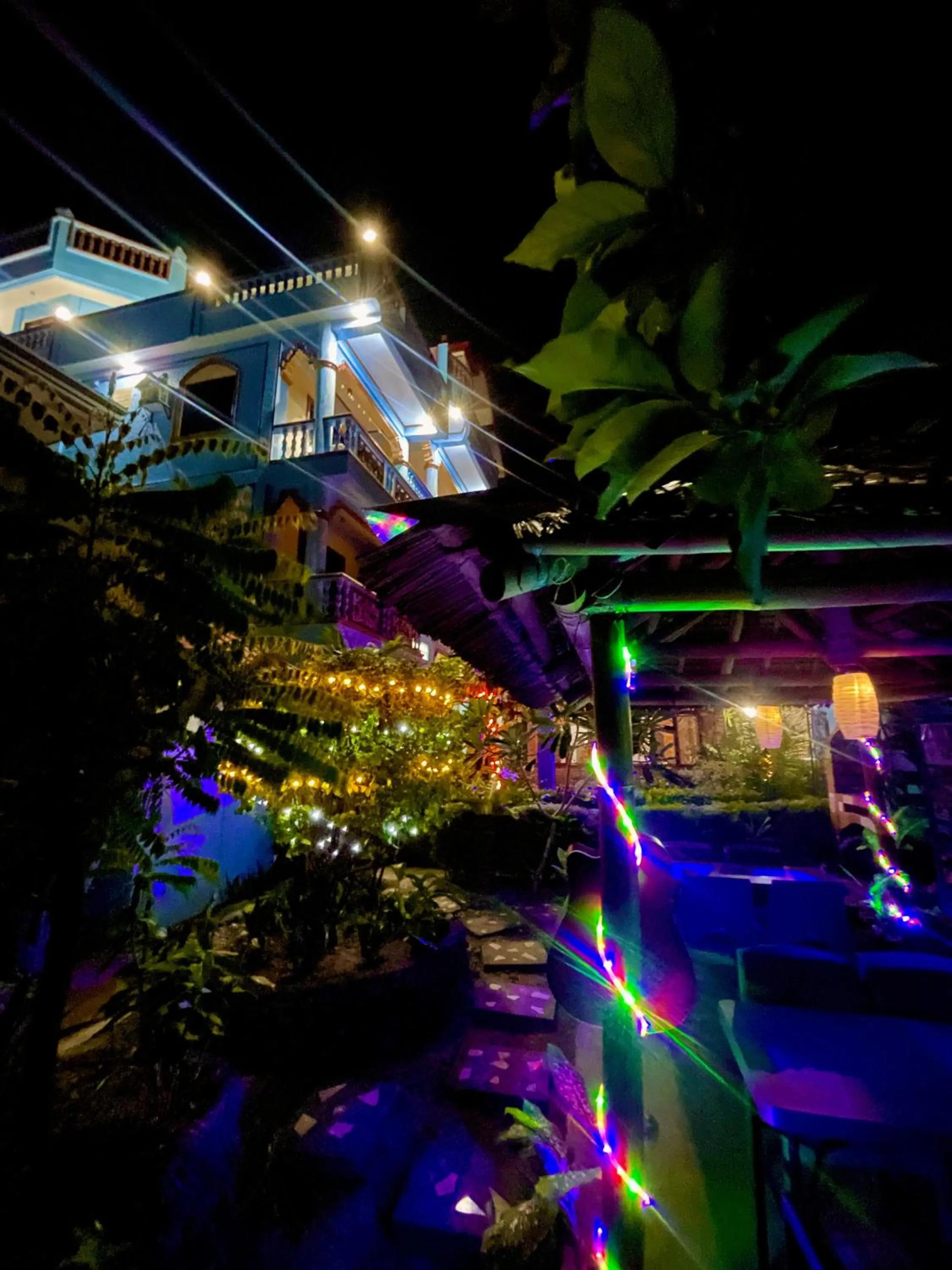 Property building in Ocean Breeze Inn