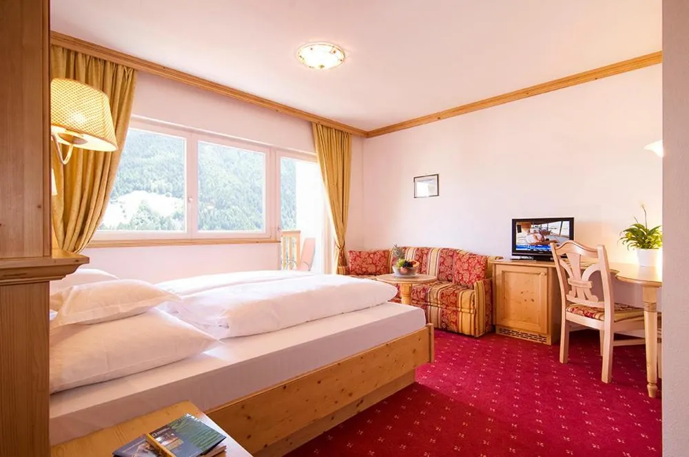 Comfort Double Room in Hotel Sonne