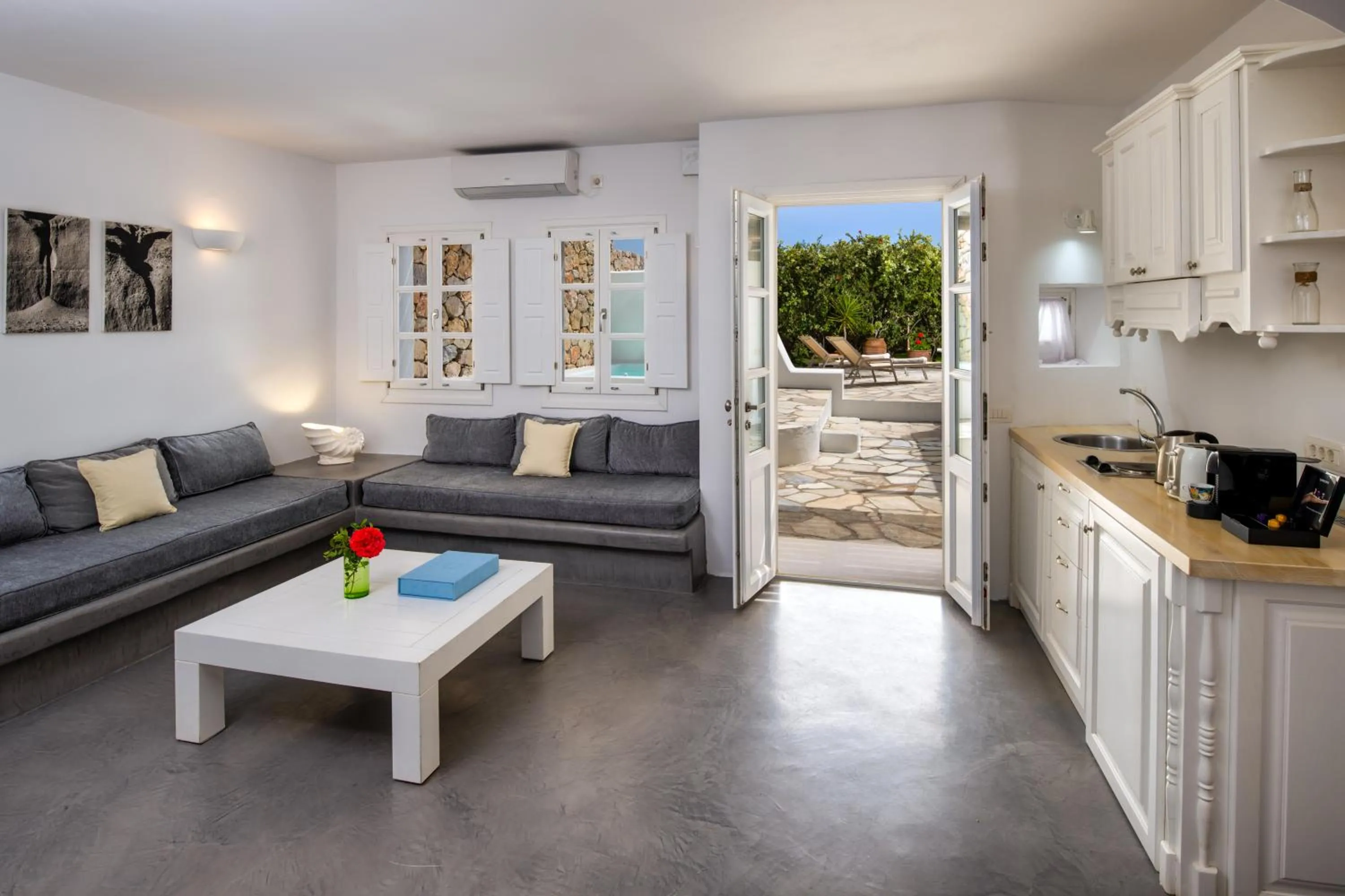 Kitchen or kitchenette in Anema Boutique Hotel & Villas Santorini