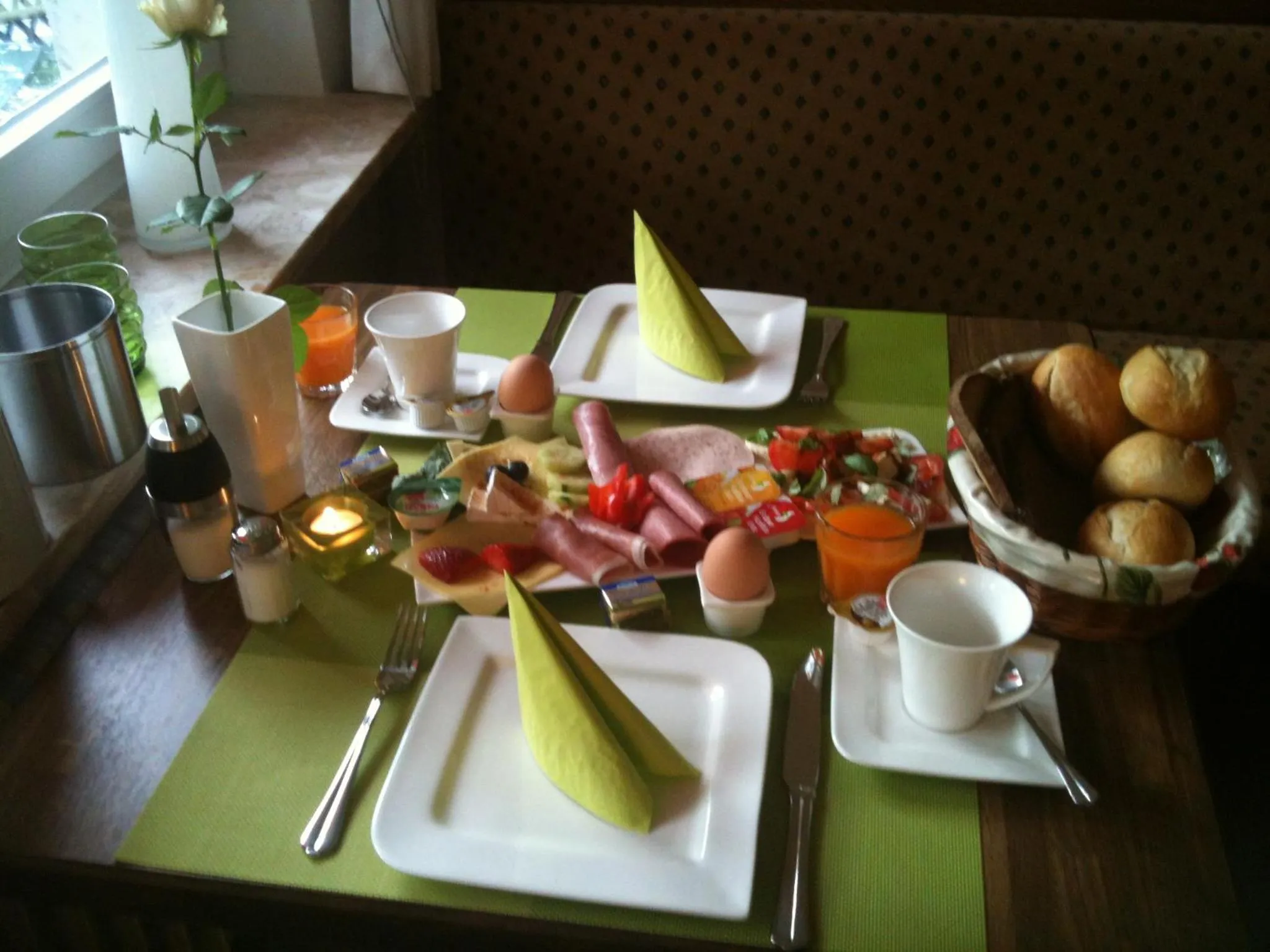 Continental breakfast in Gästehaus Graul