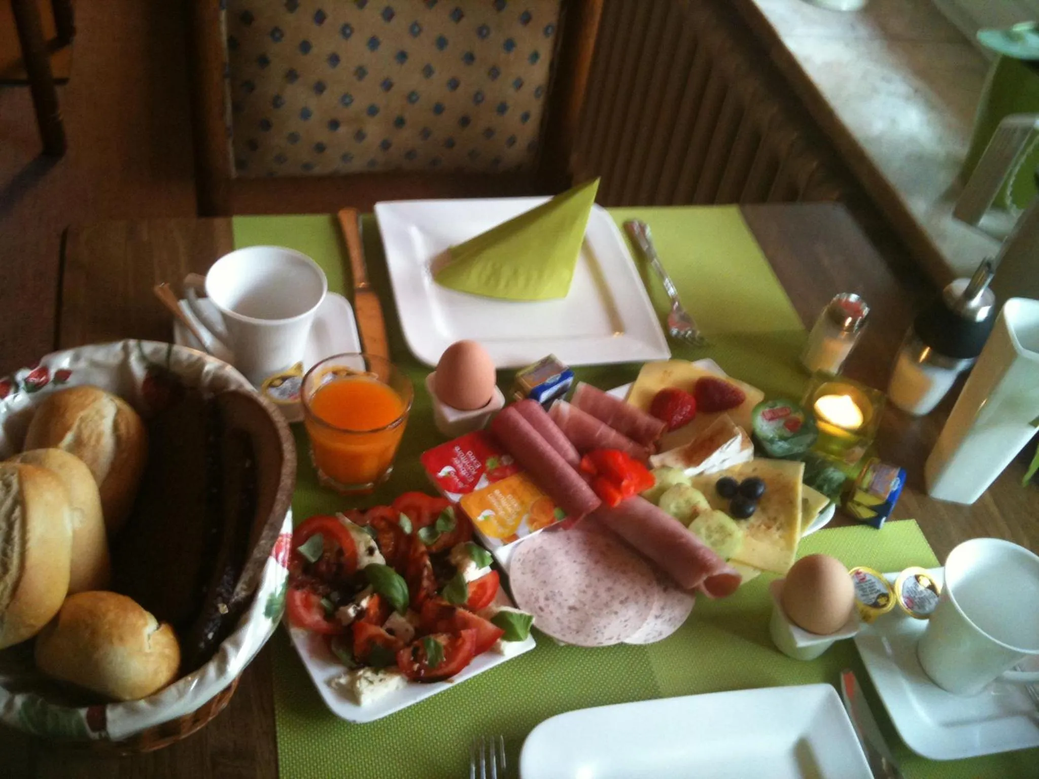 Continental breakfast in Gästehaus Graul