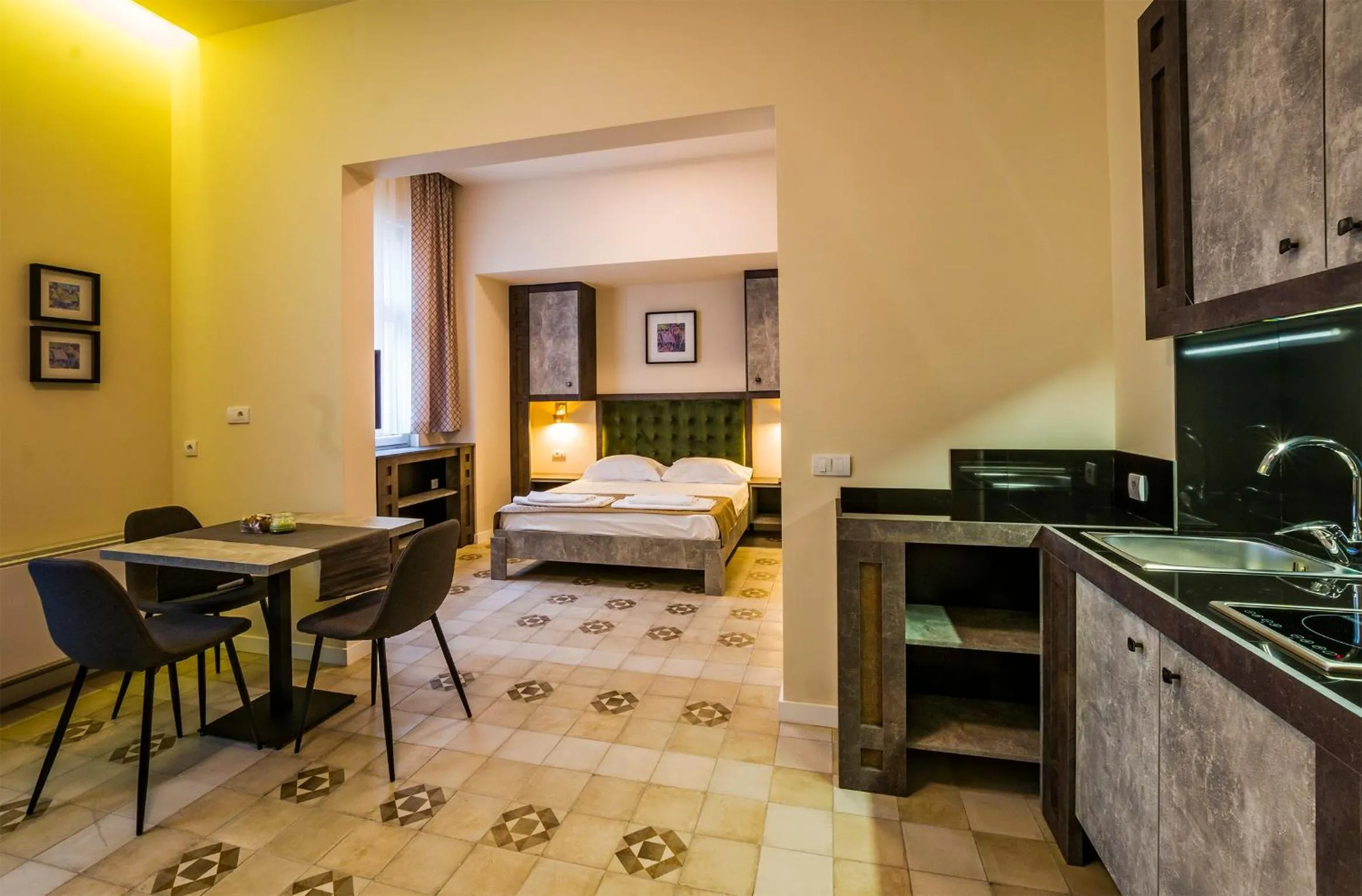 Bed in Lux Villa Old Town