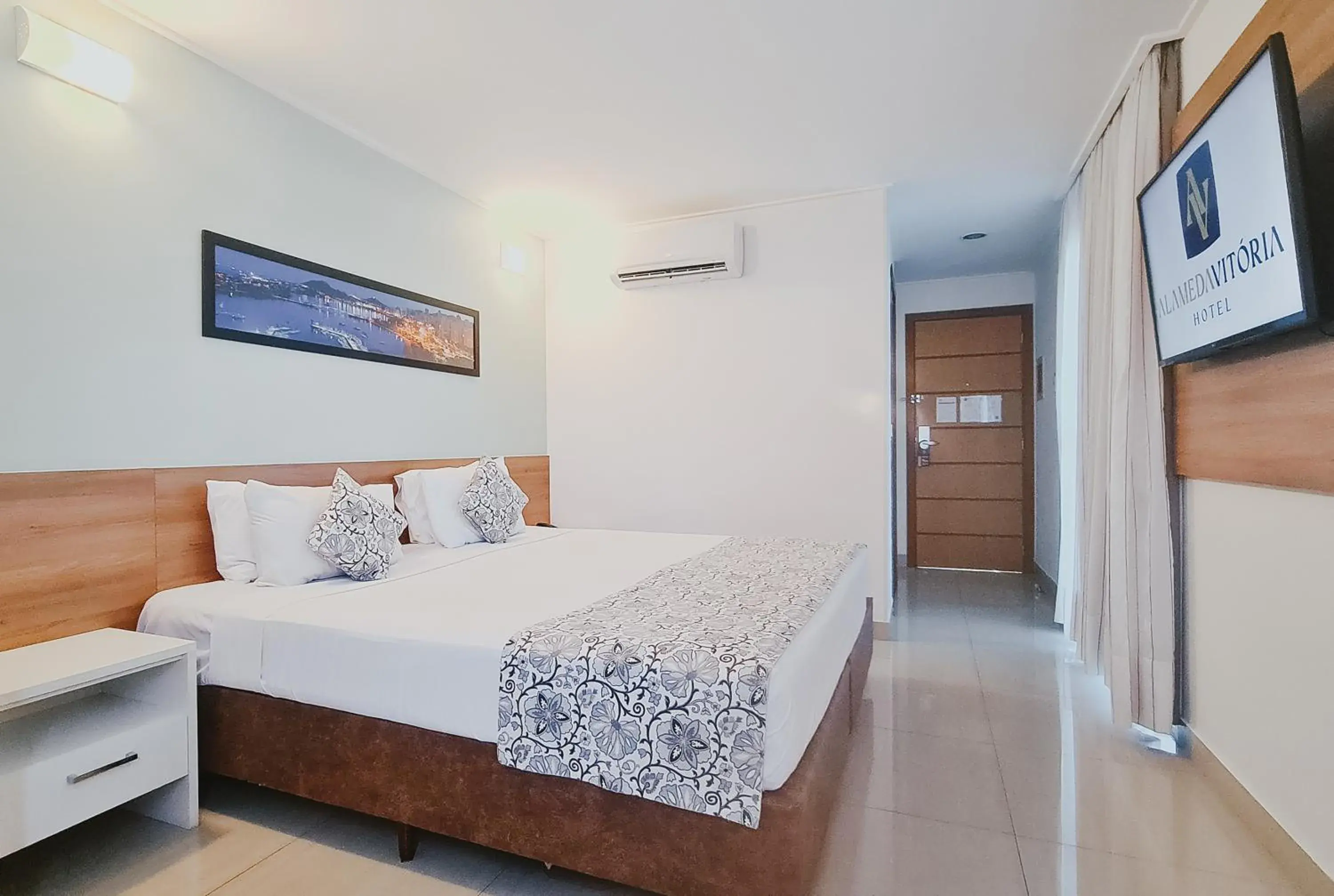 Double Room with Balcony and Sea View - single occupancy in Alameda Vitória Hotel Double Room with Balcony and Sea View - single occupancy in Alameda Vitória Hotel