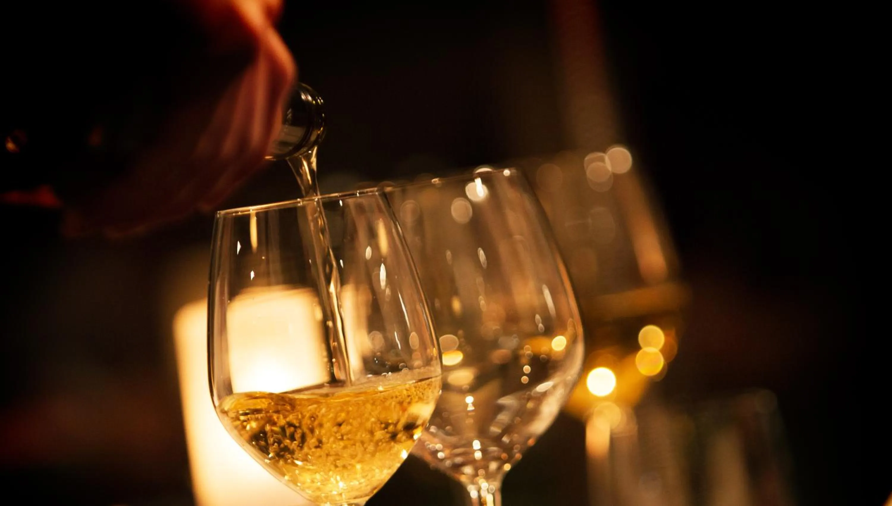 Alcoholic drinks in Braemar Lodge And Spa