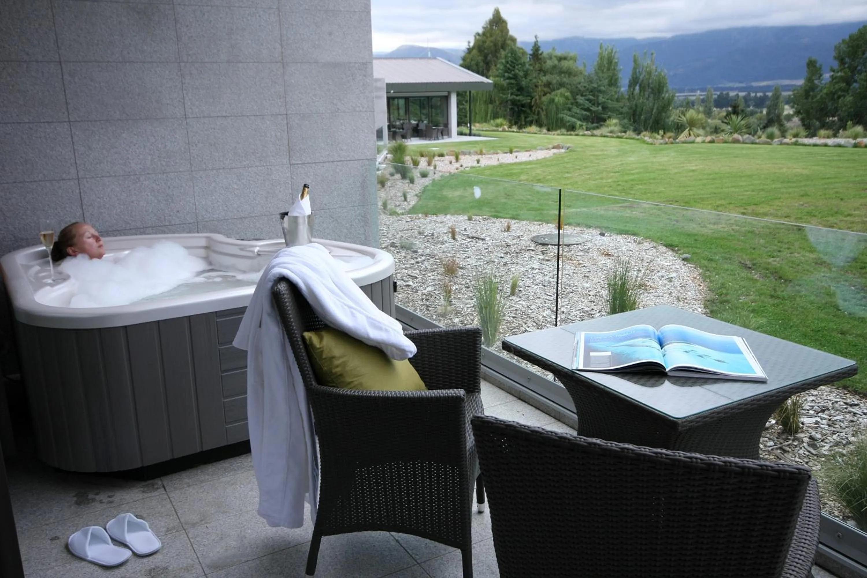 Patio in Braemar Lodge And Spa