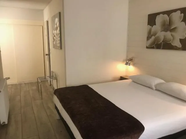 Family Room in Logis Hotel Les Gravades Ussel